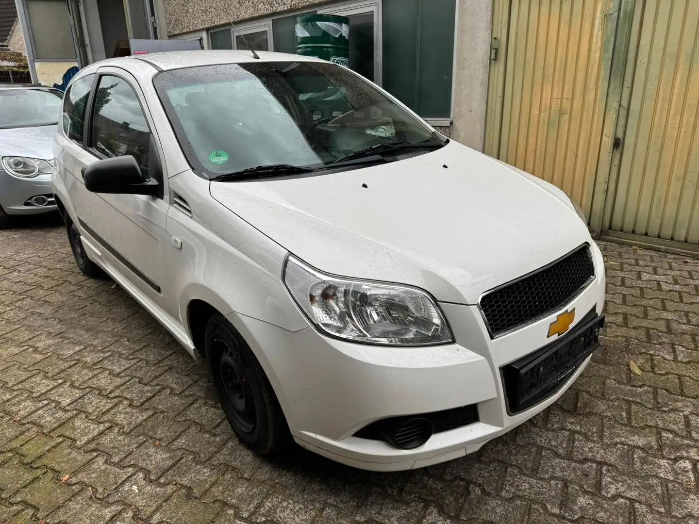 Chevrolet Aveo Schrägheck, Anhängerkupplung Bílá - 2