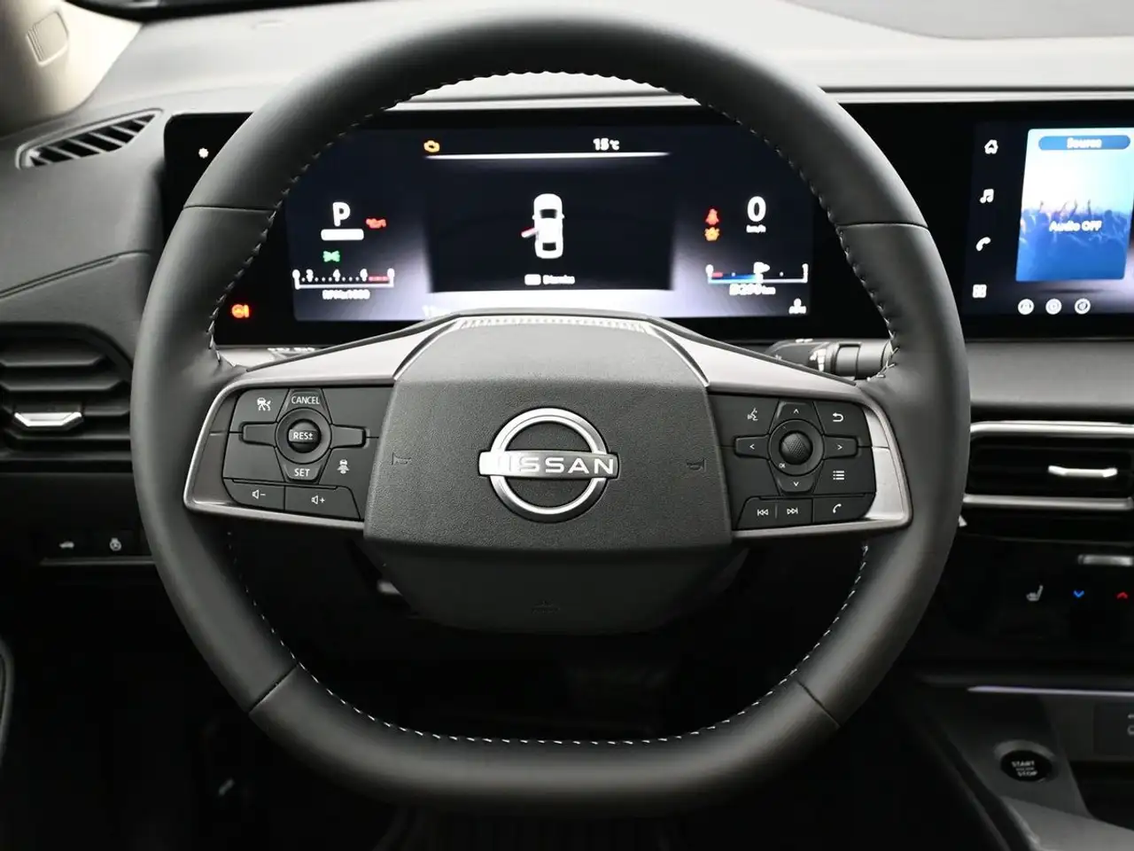 Nissan Sentra fotografie Nissan Sentra
