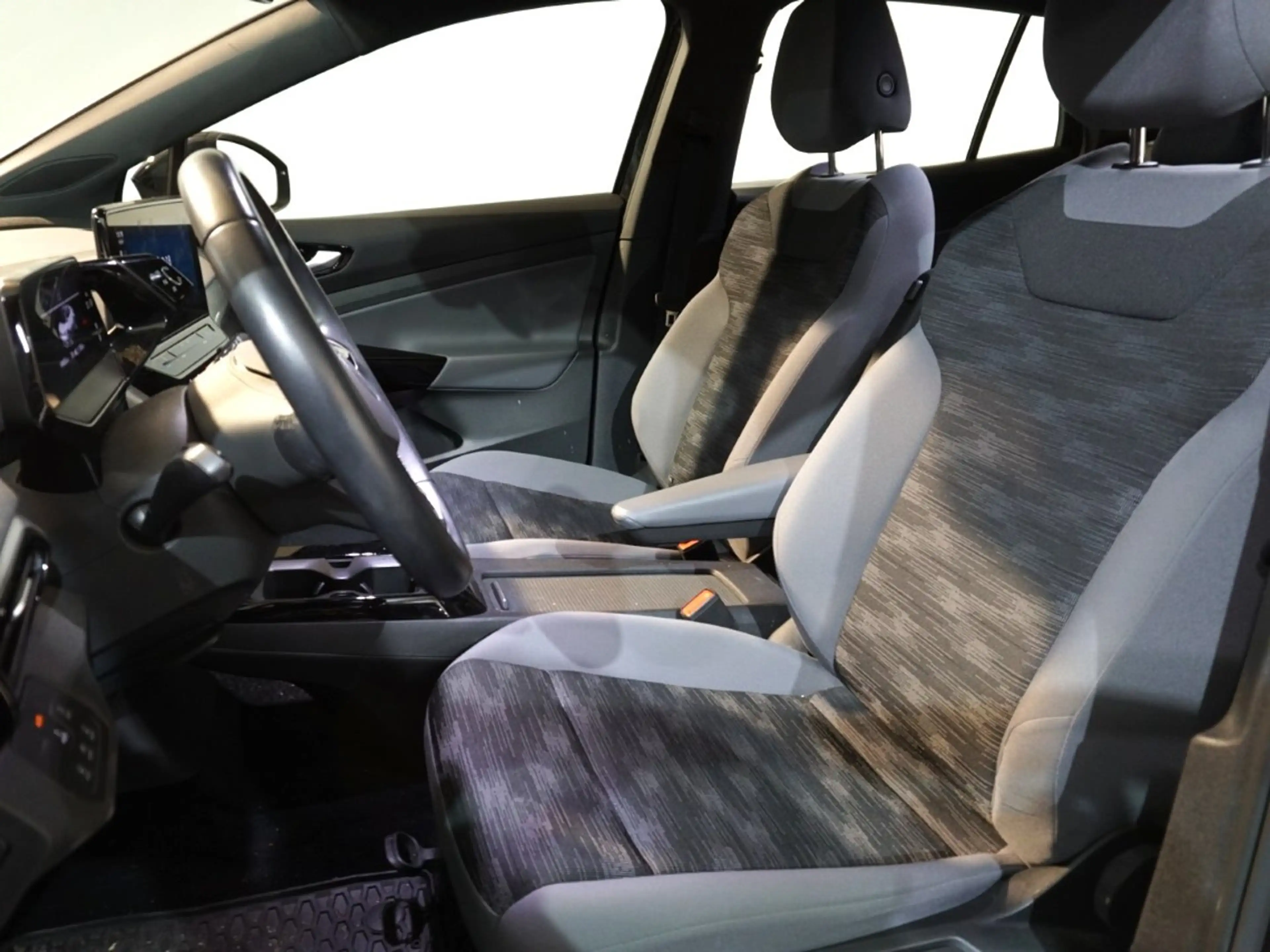 Volkswagen ID.4 Pro 4MOTION 195 kW — photo 5