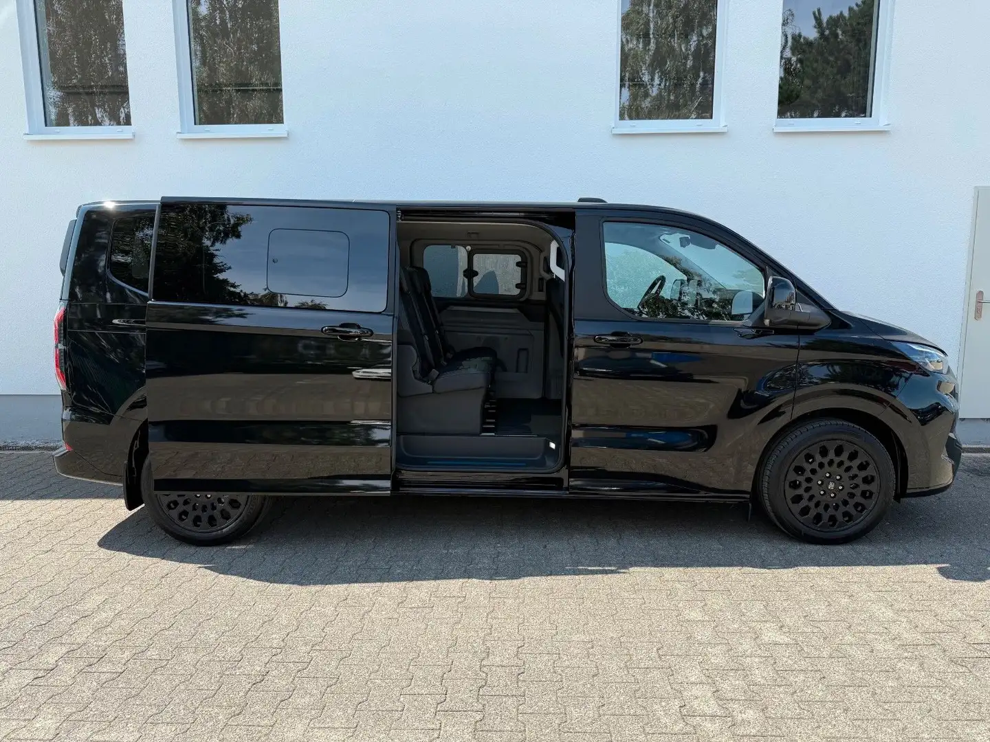 Ford Tourneo Custom L2 TitaniumX,B&O,Exclusiv Paket Schwarz - 2