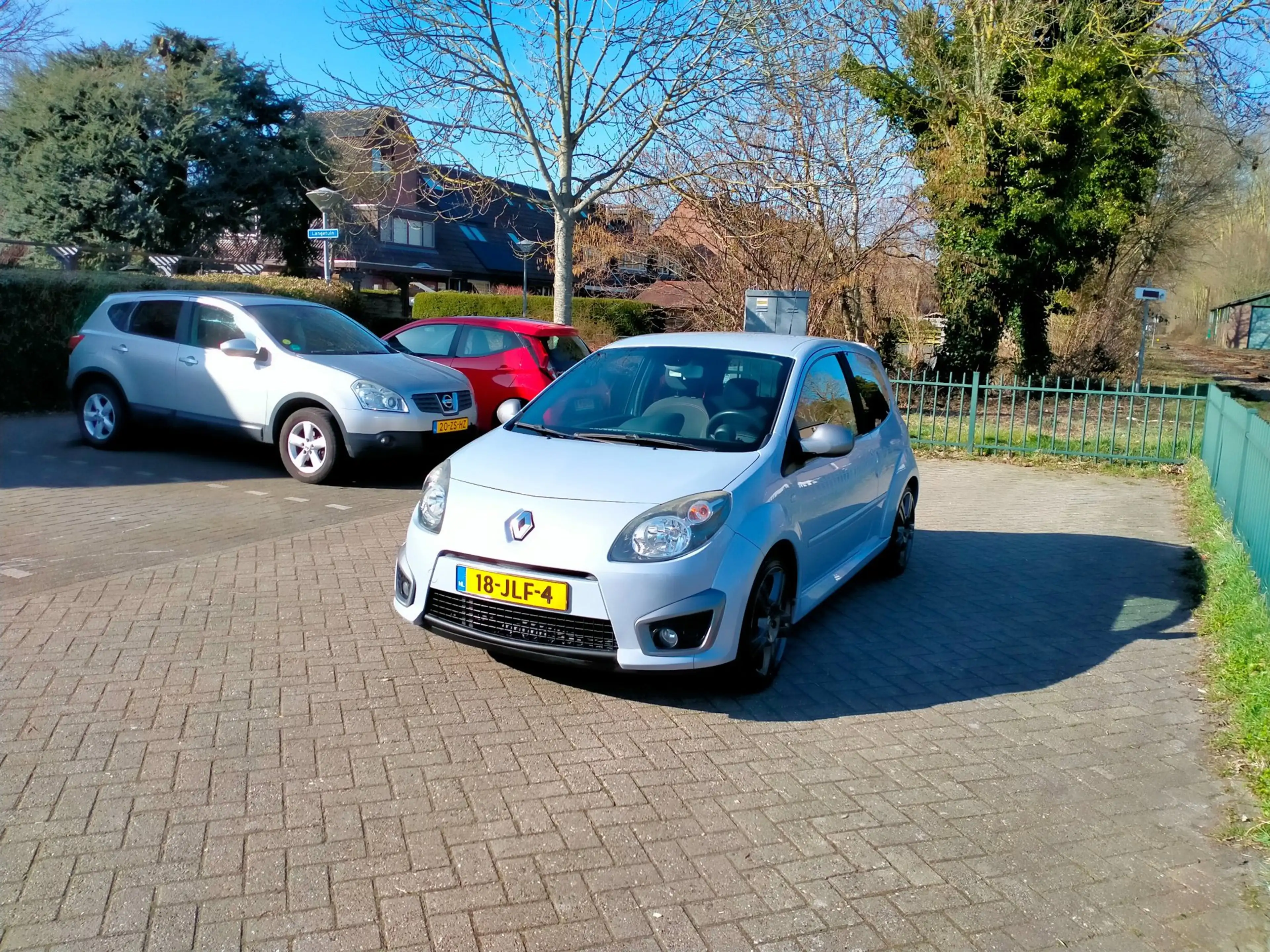Renault Twingo 1.6 16V RS 133pk 17" sport. NL auto airco lage km — photo 3