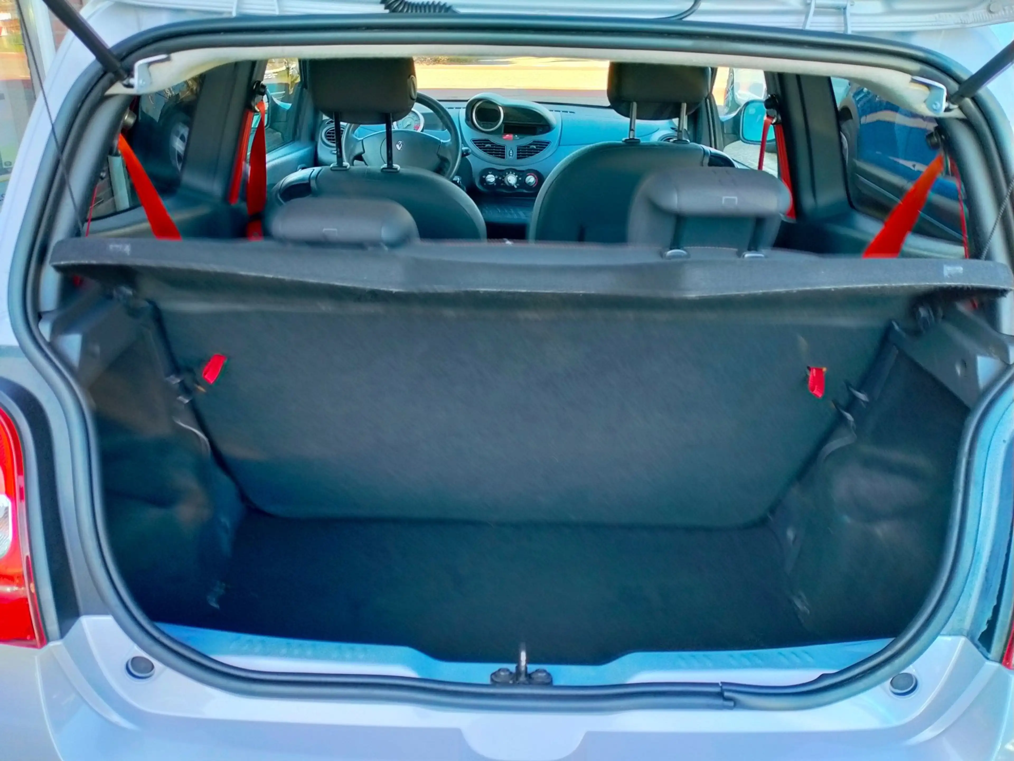 Renault Twingo 1.6 16V RS 133pk 17" sport. NL auto airco lage km — photo 25