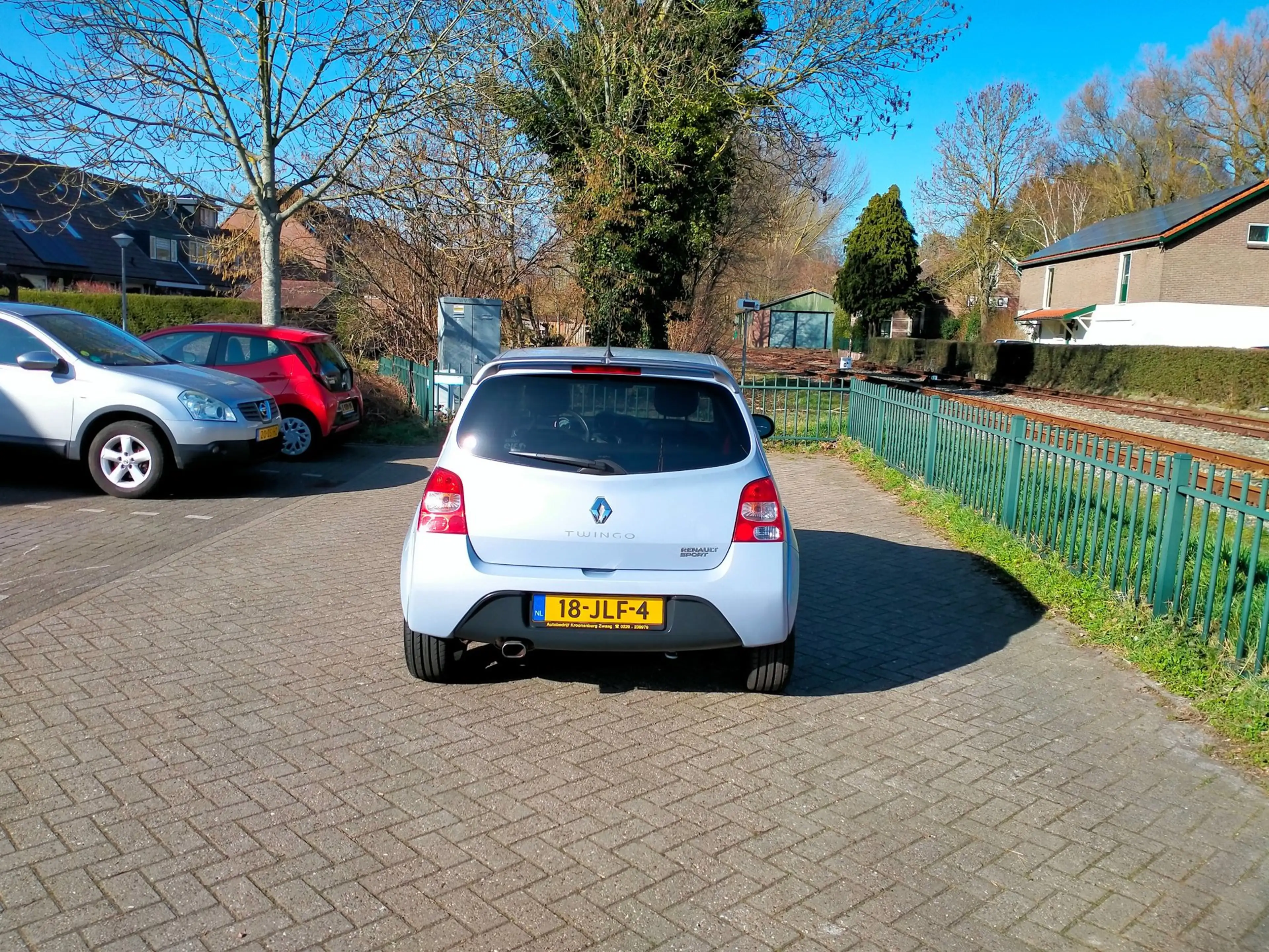 Renault Twingo 1.6 16V RS 133pk 17" sport. NL auto airco lage km — photo 7
