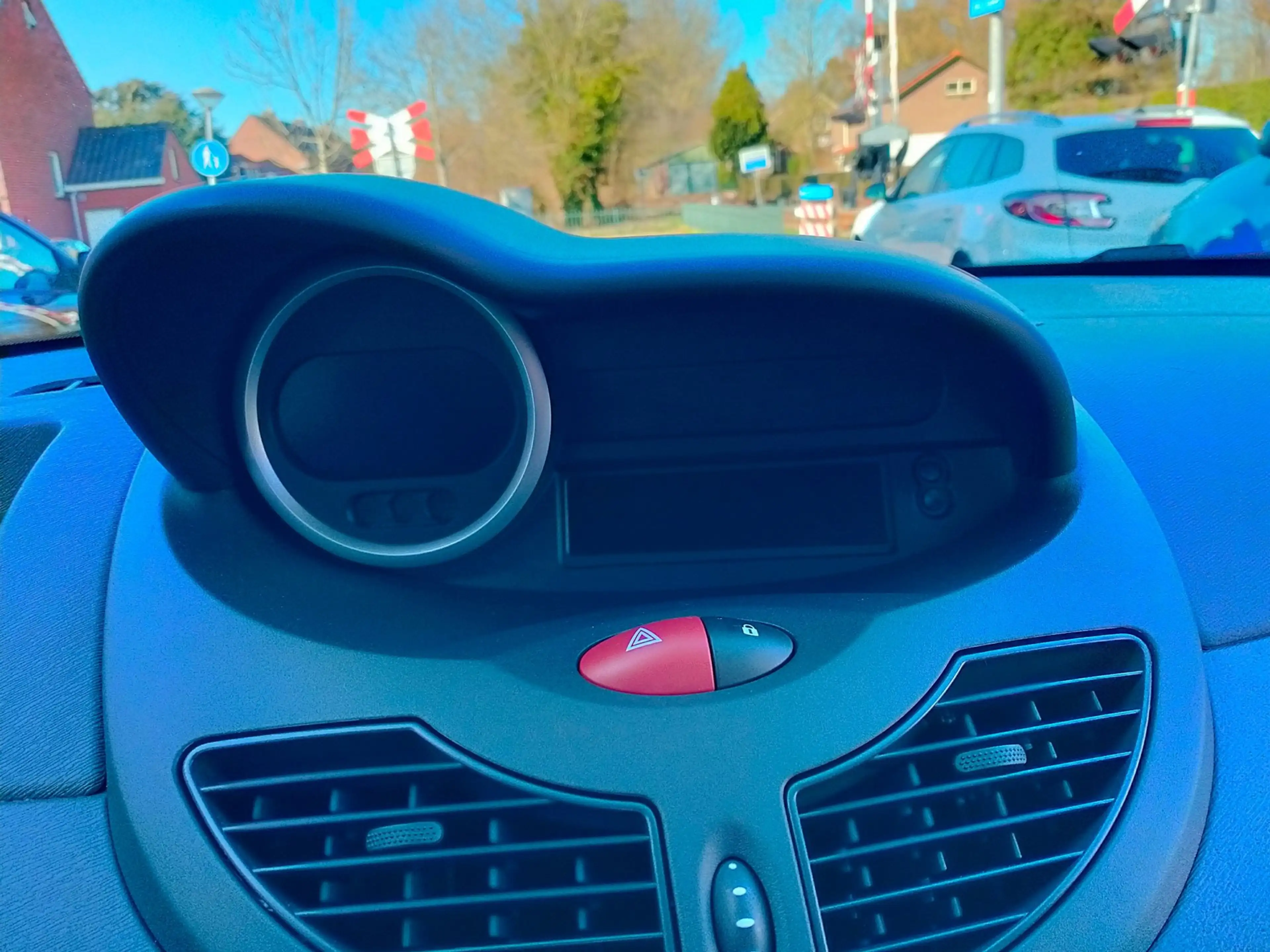Renault Twingo 1.6 16V RS 133pk 17" sport. NL auto airco lage km — photo 14