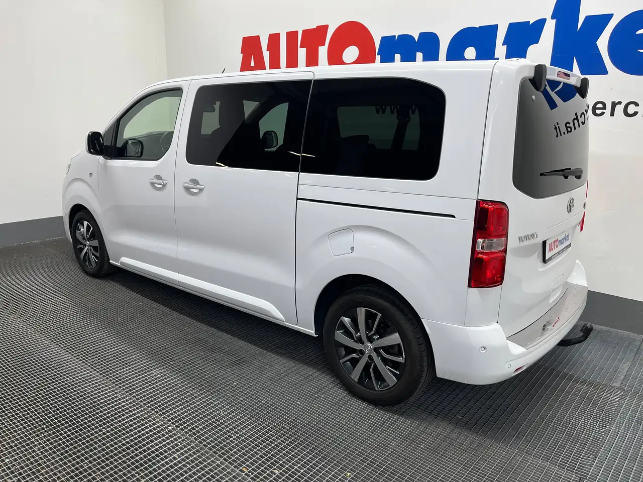 Toyota Proace VERSO 2.0D Olympia Edition, миниатюра 7