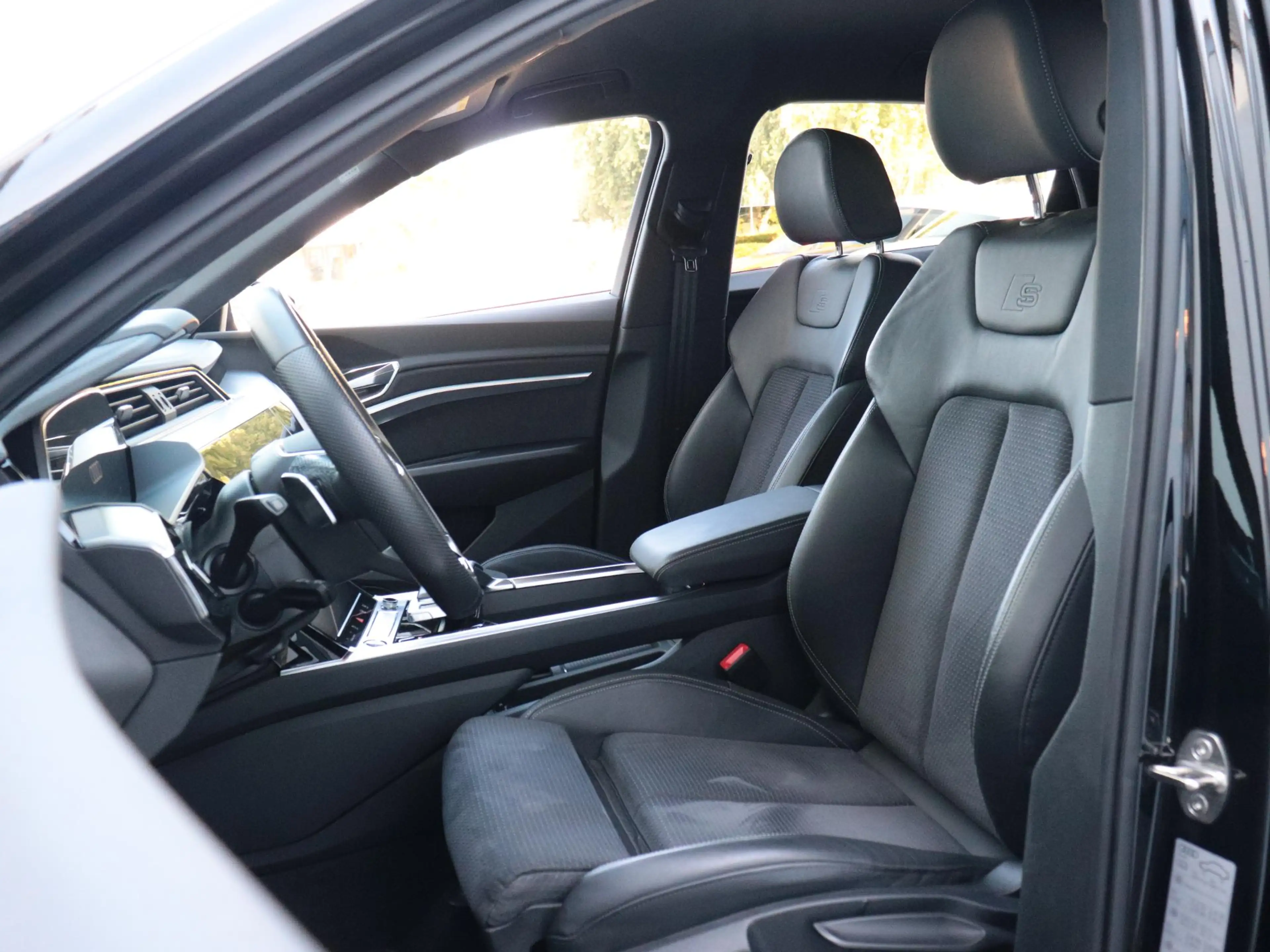 Audi e-tron Sportback 50 quattro S edition 71 kWh | SOH 95 % | — photo 8