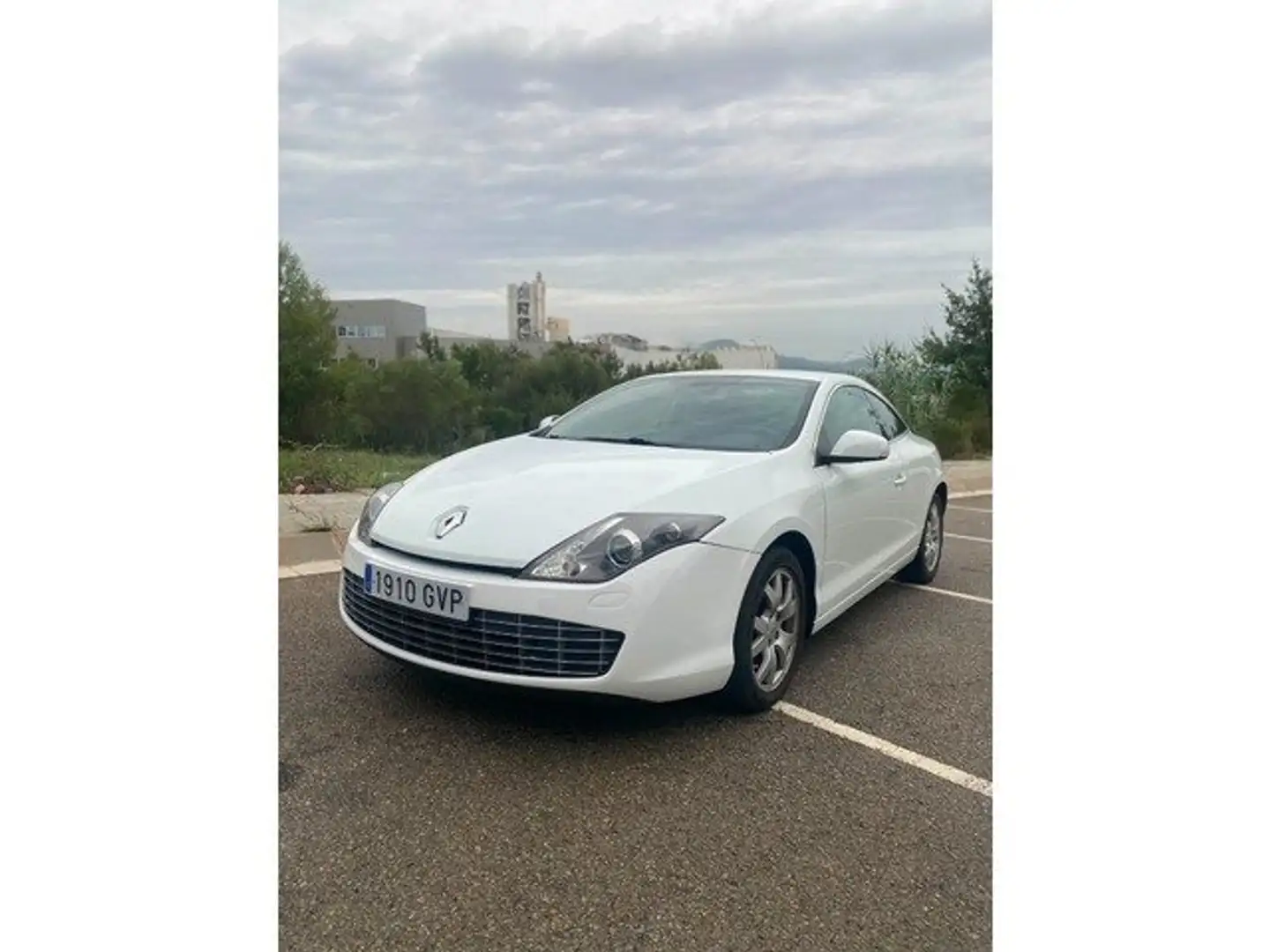 Renault Laguna Coupé 2.0dCi Emotion Plus Blanco - 1