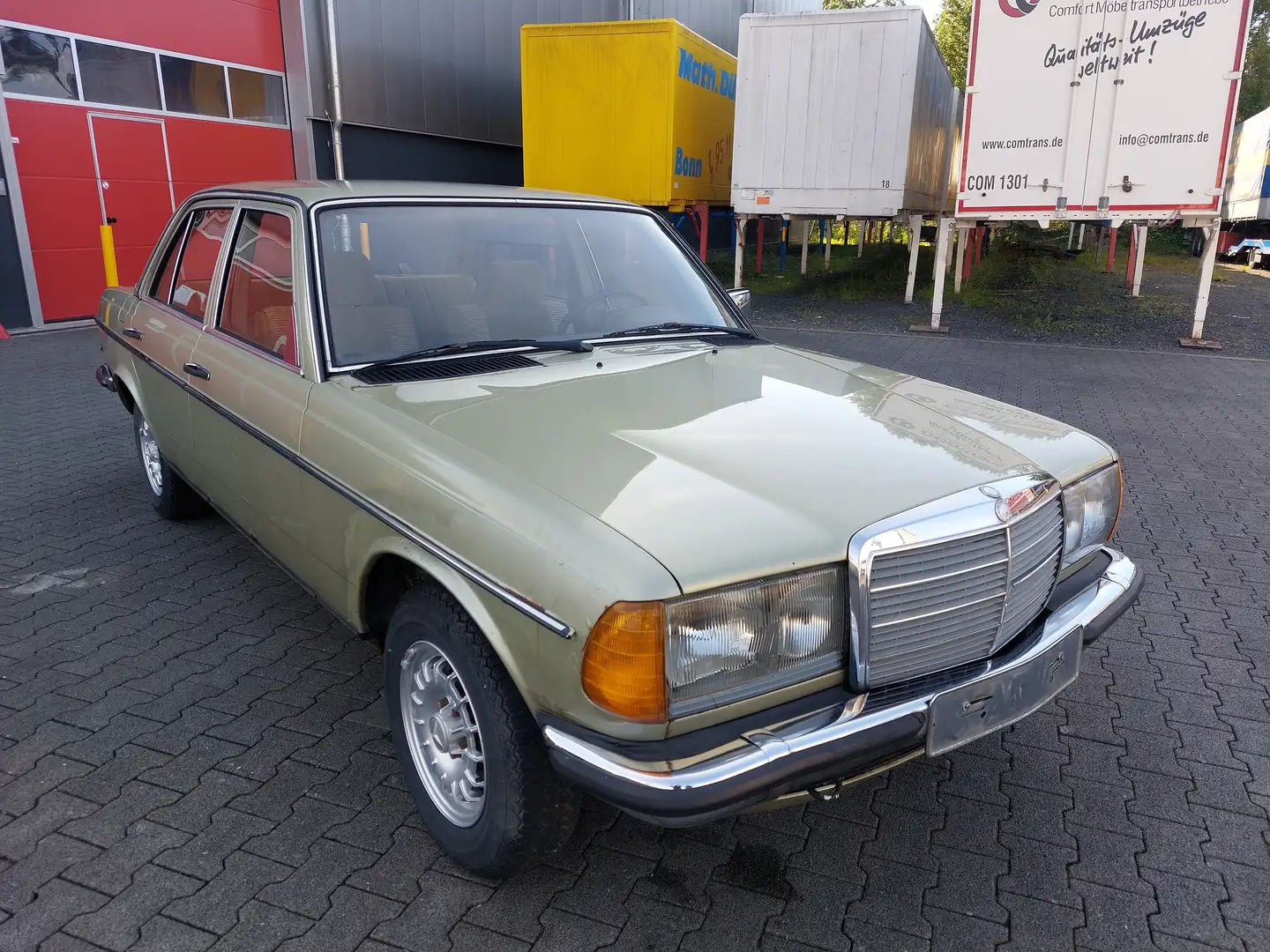 Mercedes-Benz Baureihe 123 Baureihe 123 280 E - 1