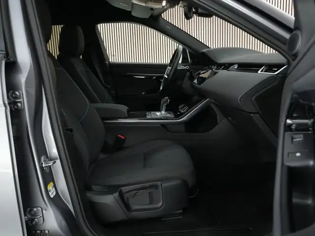 Land Rover Range Rover Evoque view 4