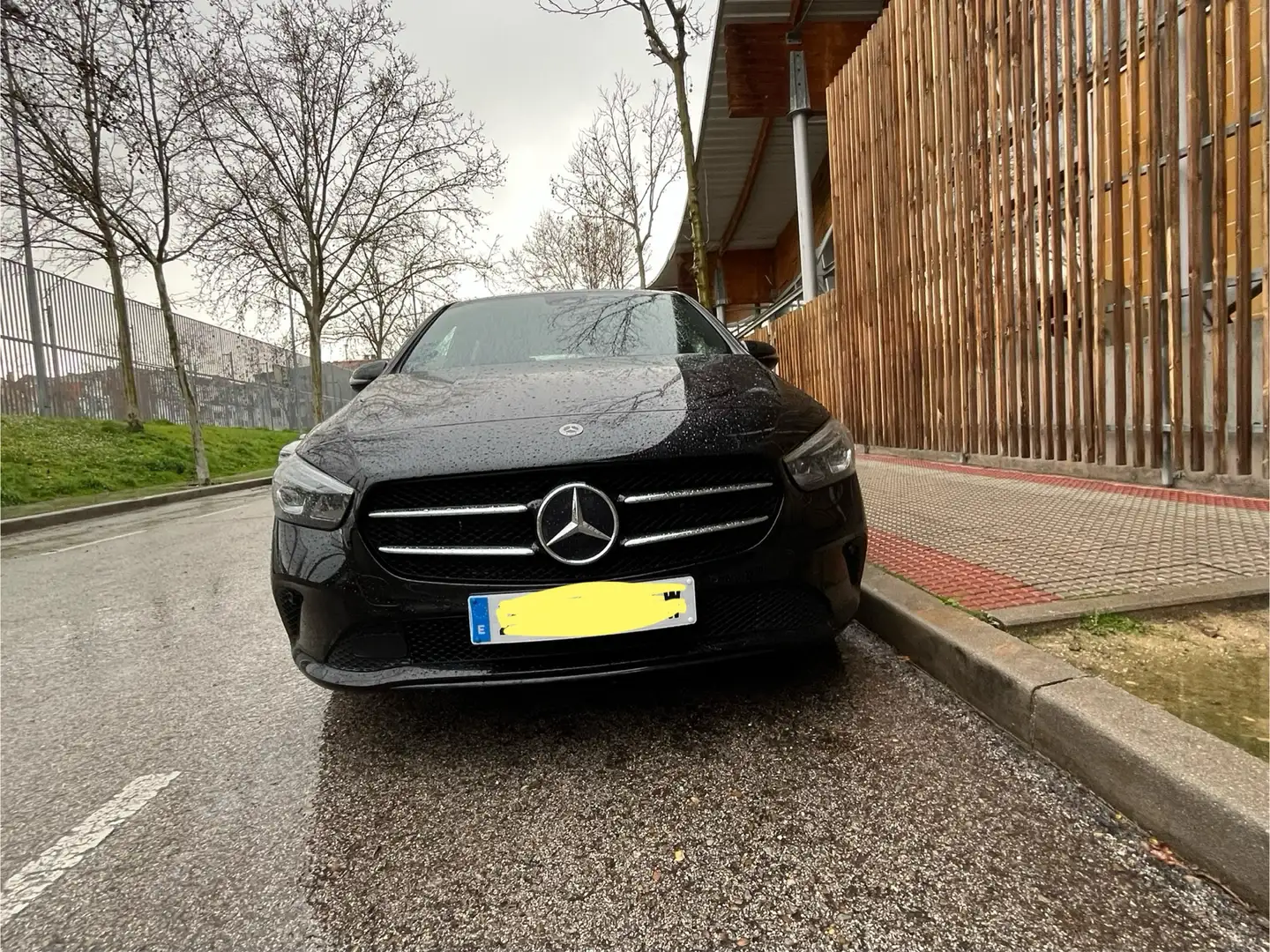 Mercedes-Benz B 250 250e 8G-DCT - 2