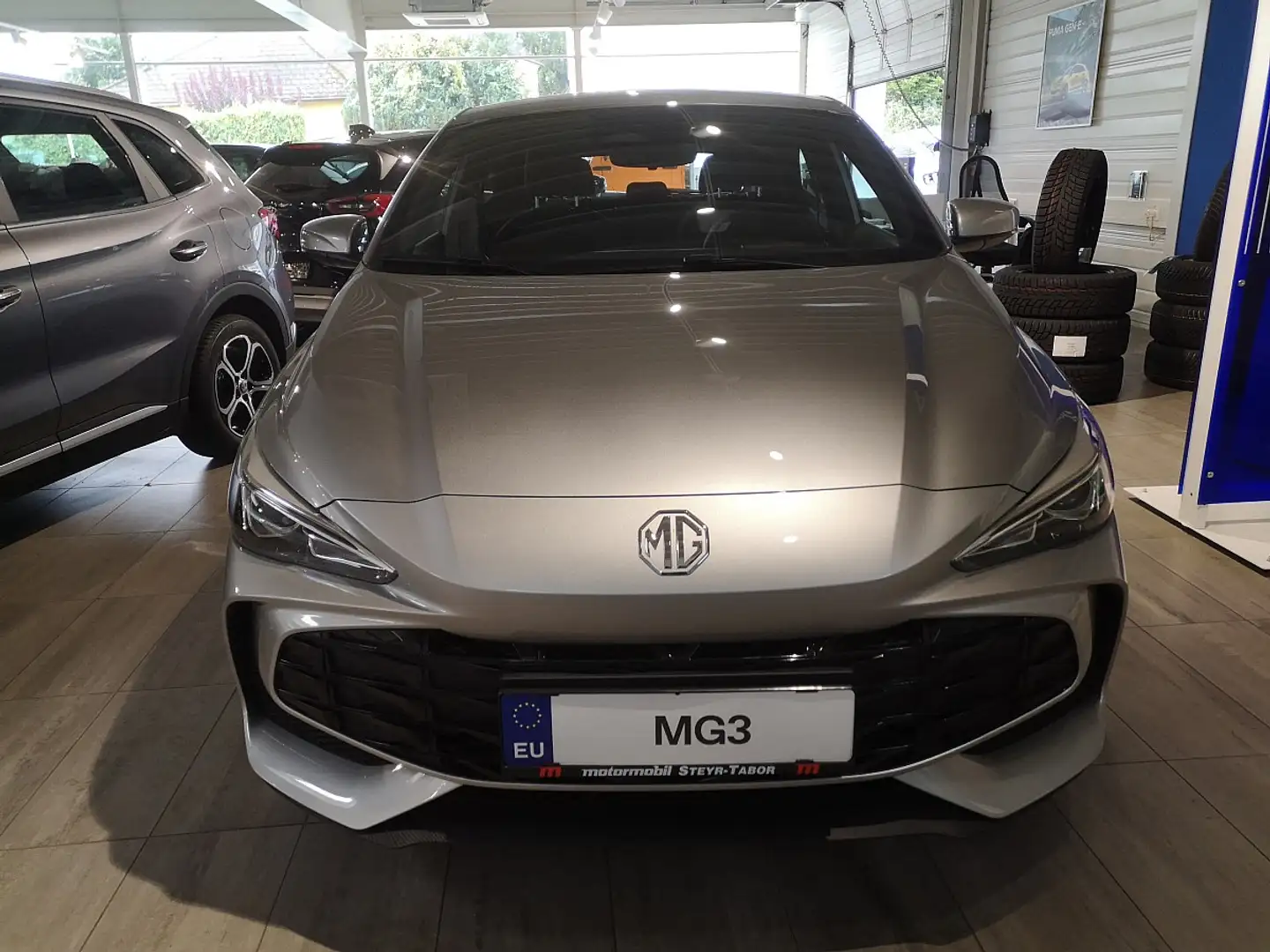 MG MG3 1,5 Benzin Select 115PS Argent - 2