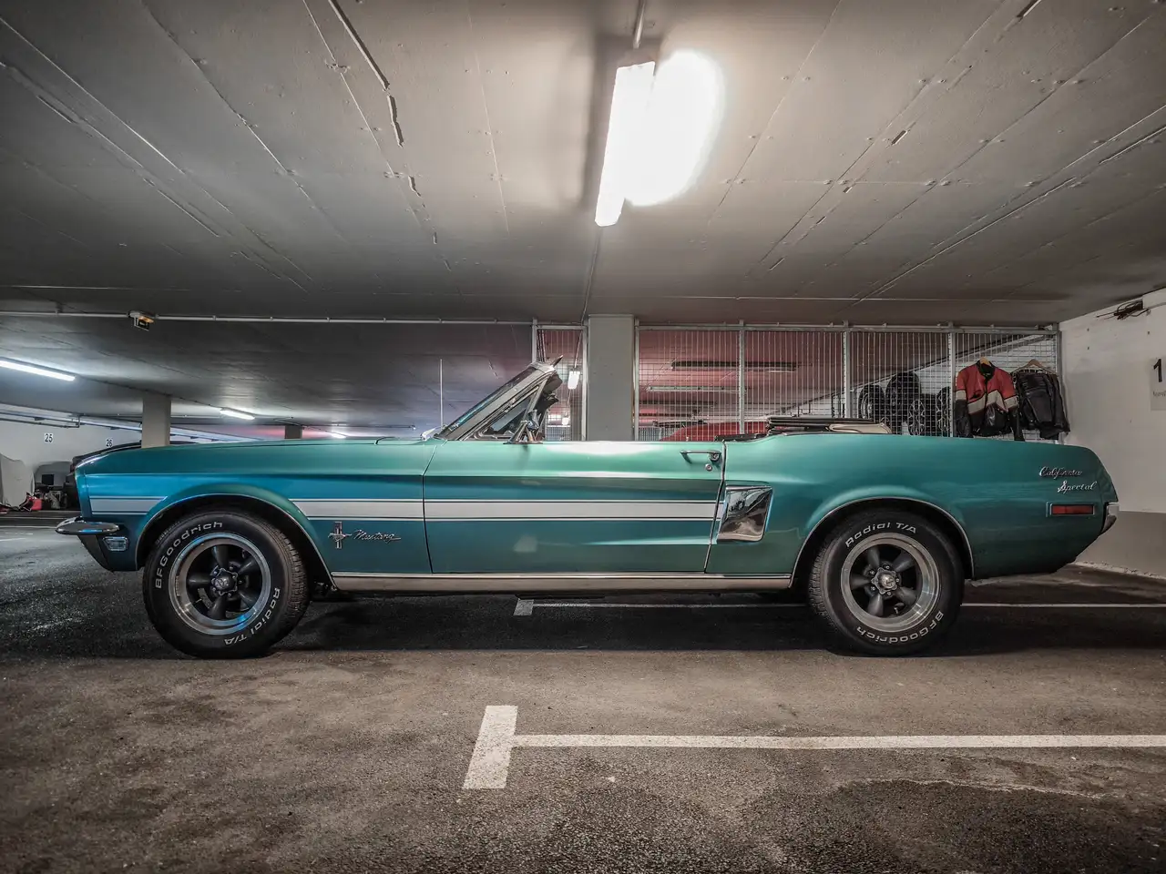 Ford Mustang J-Code (302 cid, V8), foto 5