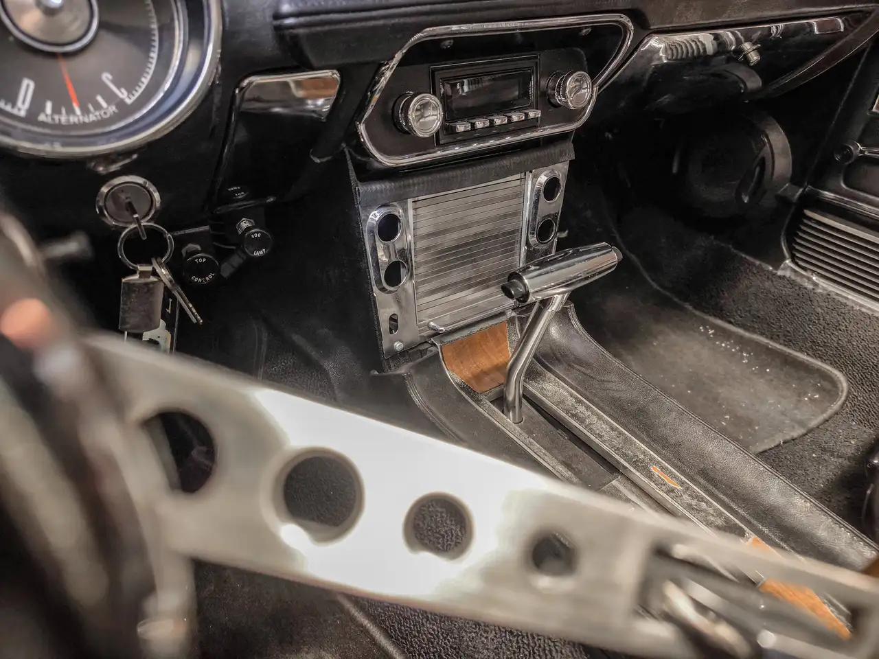 Ford Mustang J-Code (302 cid, V8), foto 10