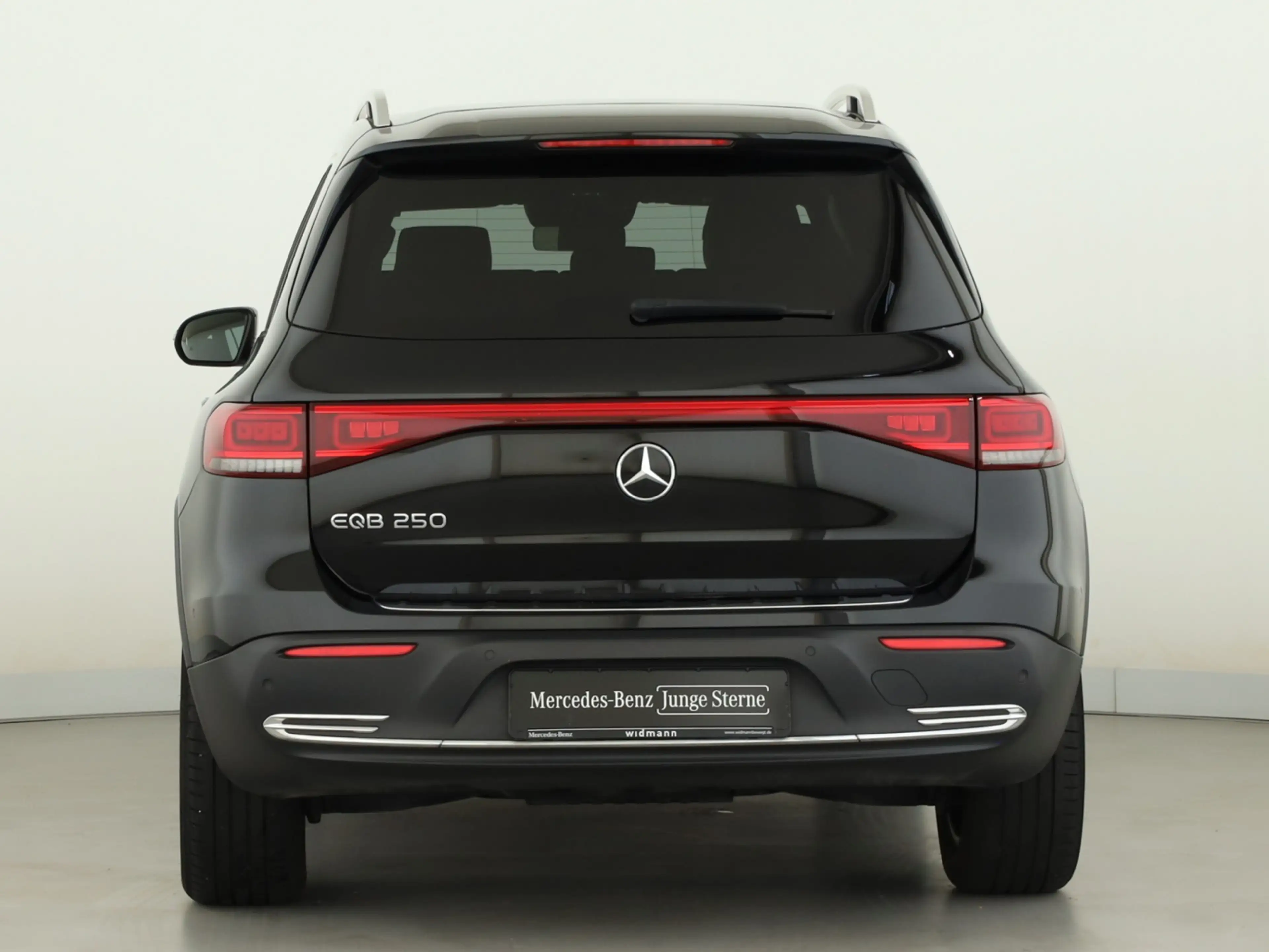 Mercedes-Benz EQB 250 *Progressive*7-Sitzer*Distr.*360°Kamera* — photo 4