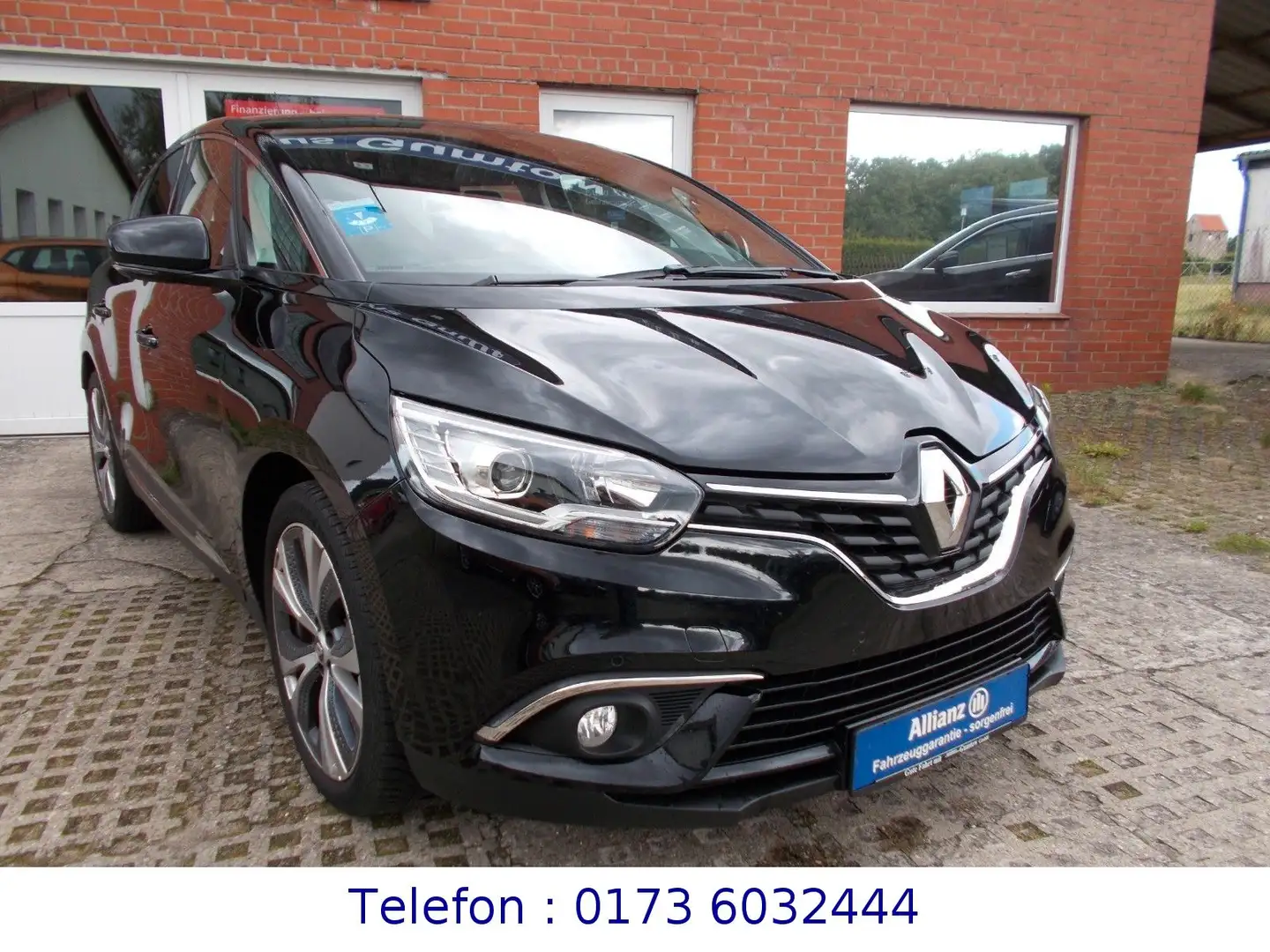Renault Scenic IV Energy TCe 130 Intens Schwarz - 2