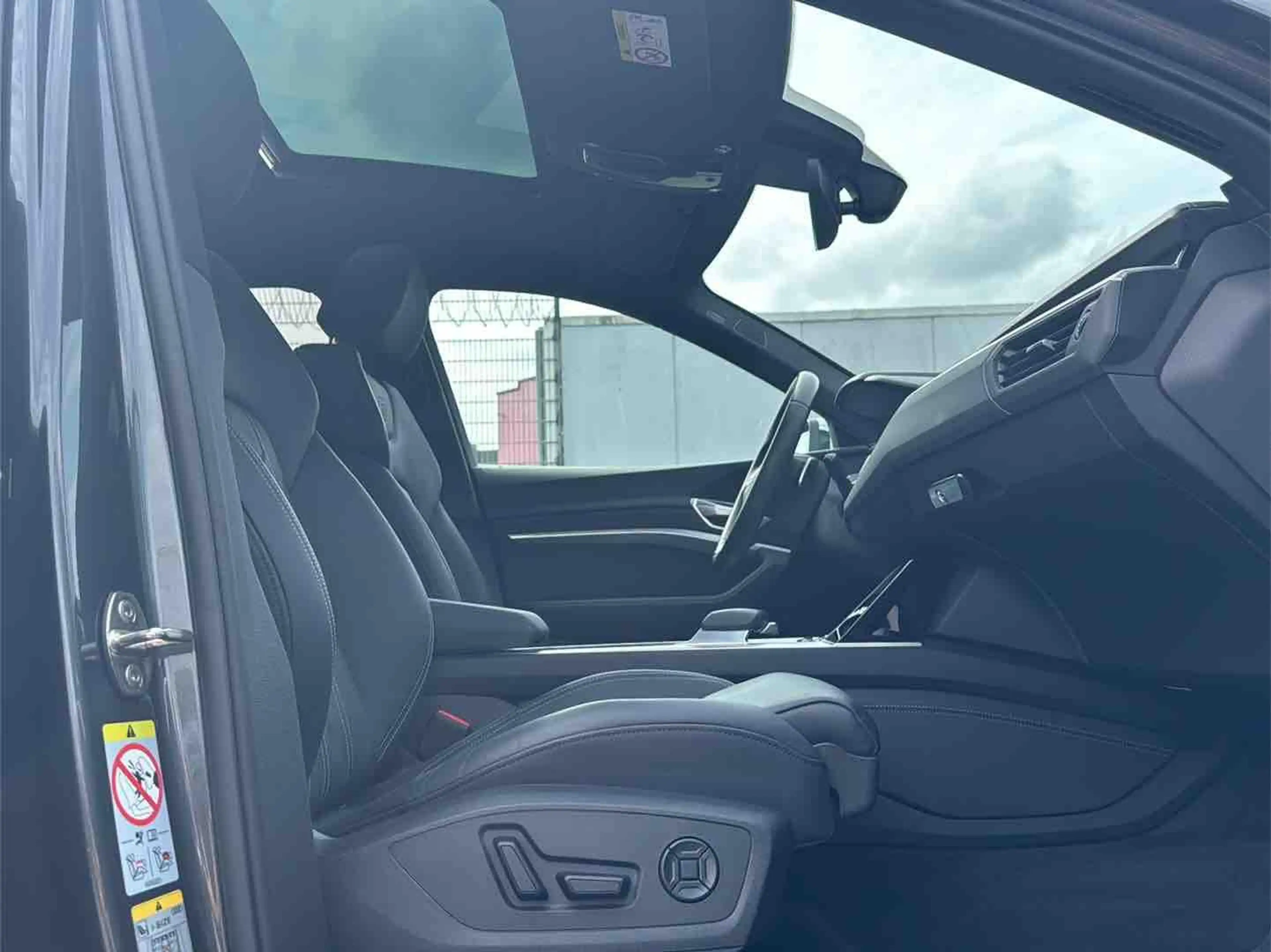 Audi e-tron S ACC PANO MATRIX 22Z 360° B&O — photo 14