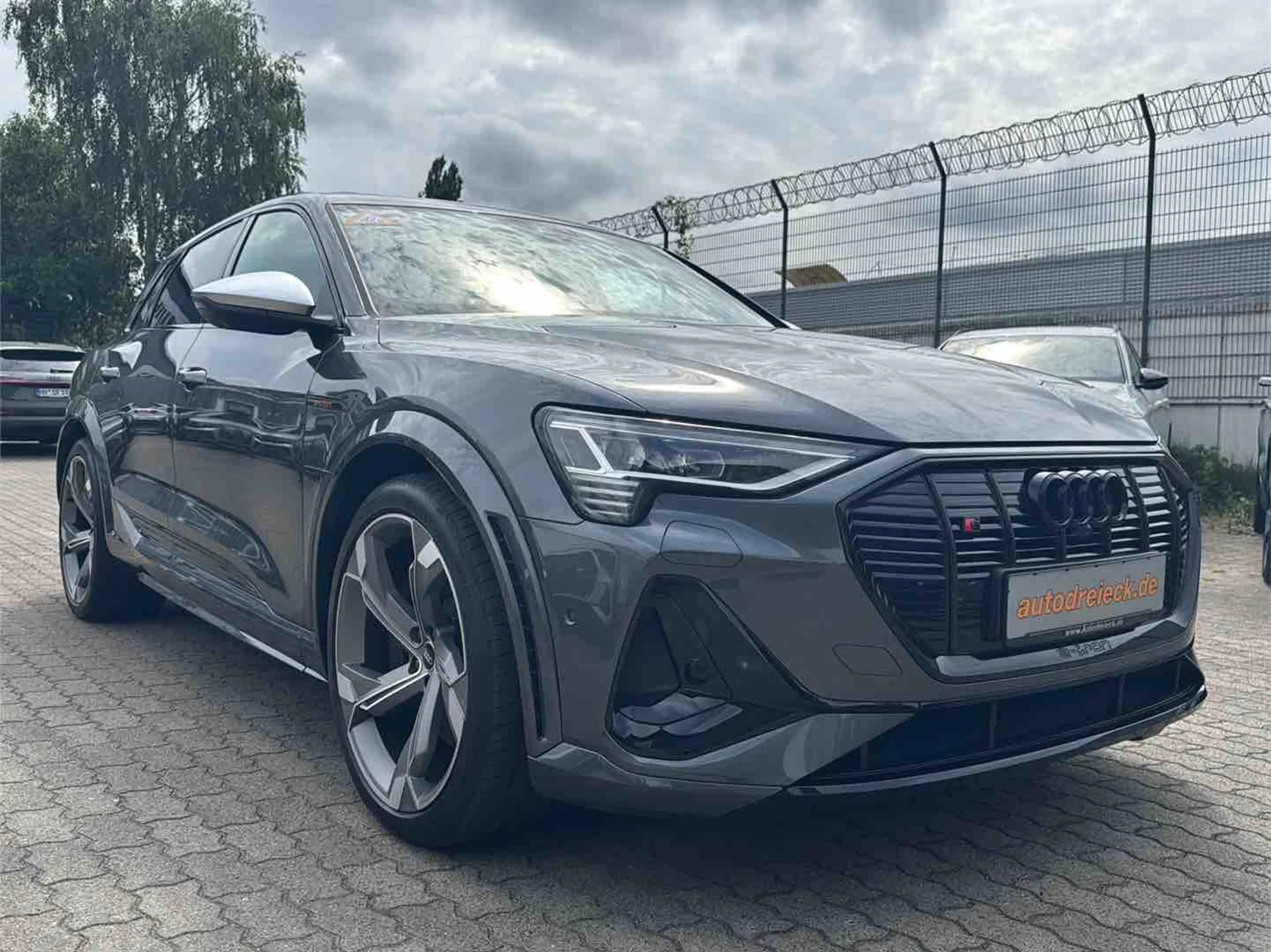 Audi e-tron S ACC PANO MATRIX 22Z 360° B&O — photo 5