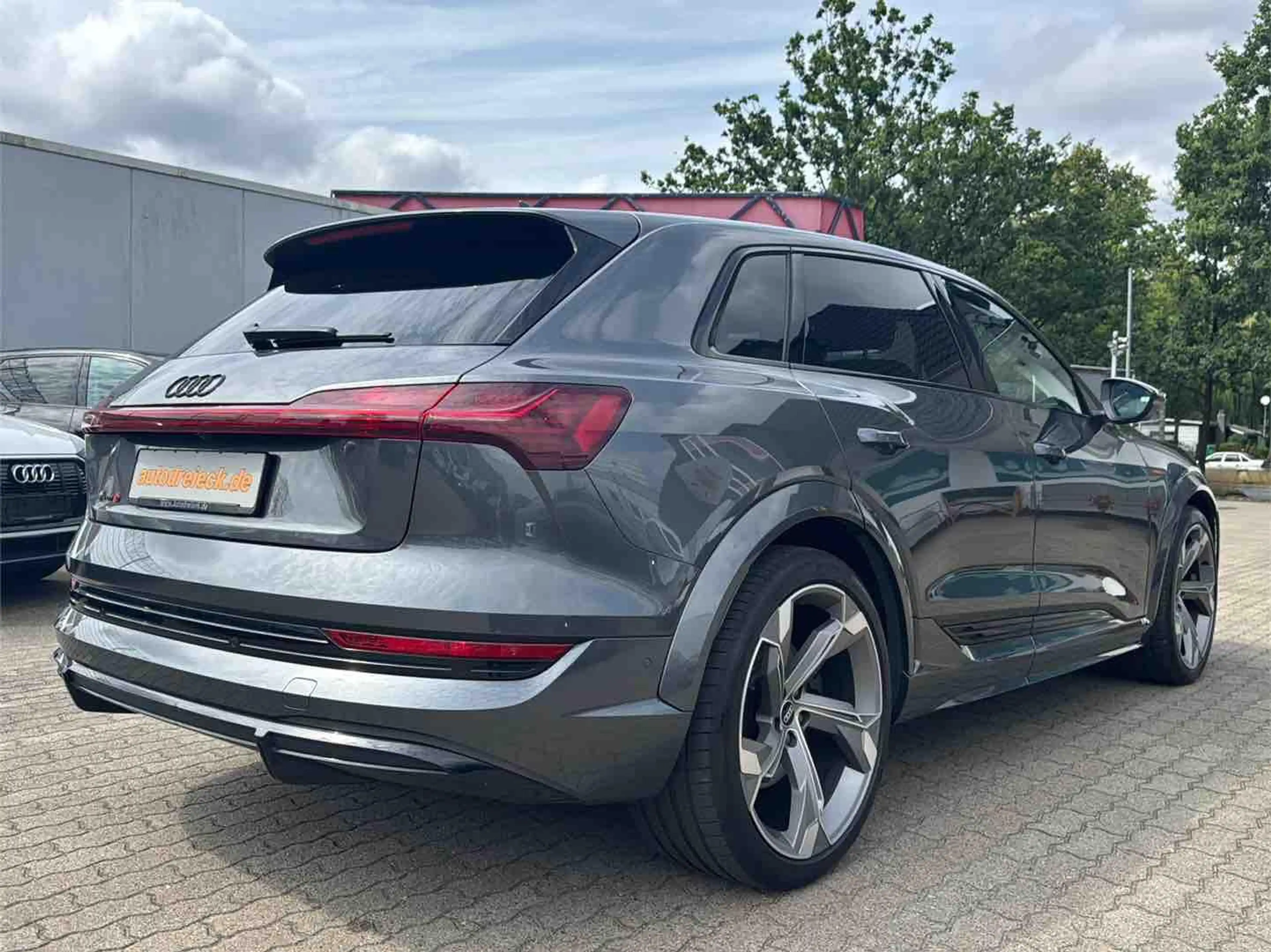 Audi e-tron S ACC PANO MATRIX 22Z 360° B&O — photo 7