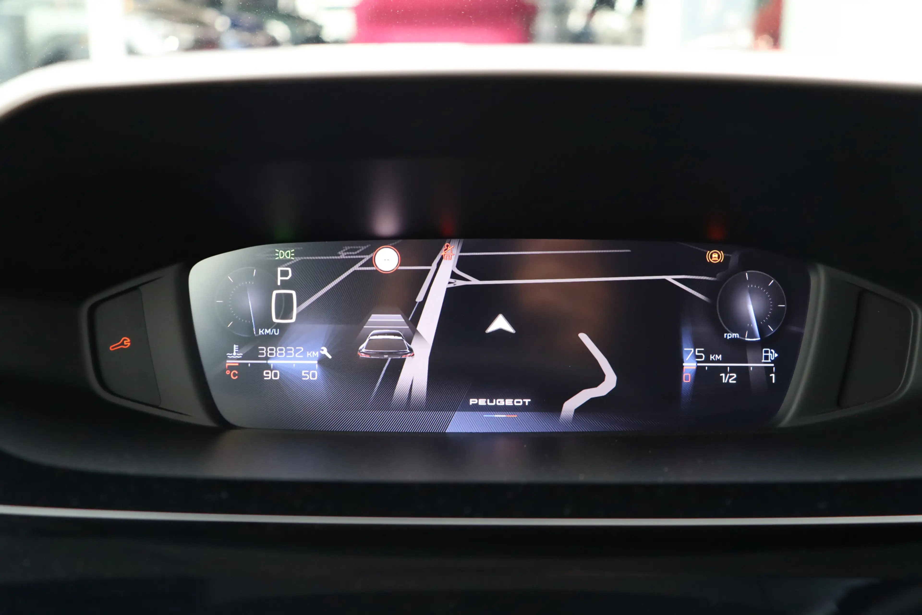 Peugeot 408 1.2 PureTech Allure Pack 130 EAT8 | Wrap mat | Voo — photo 9