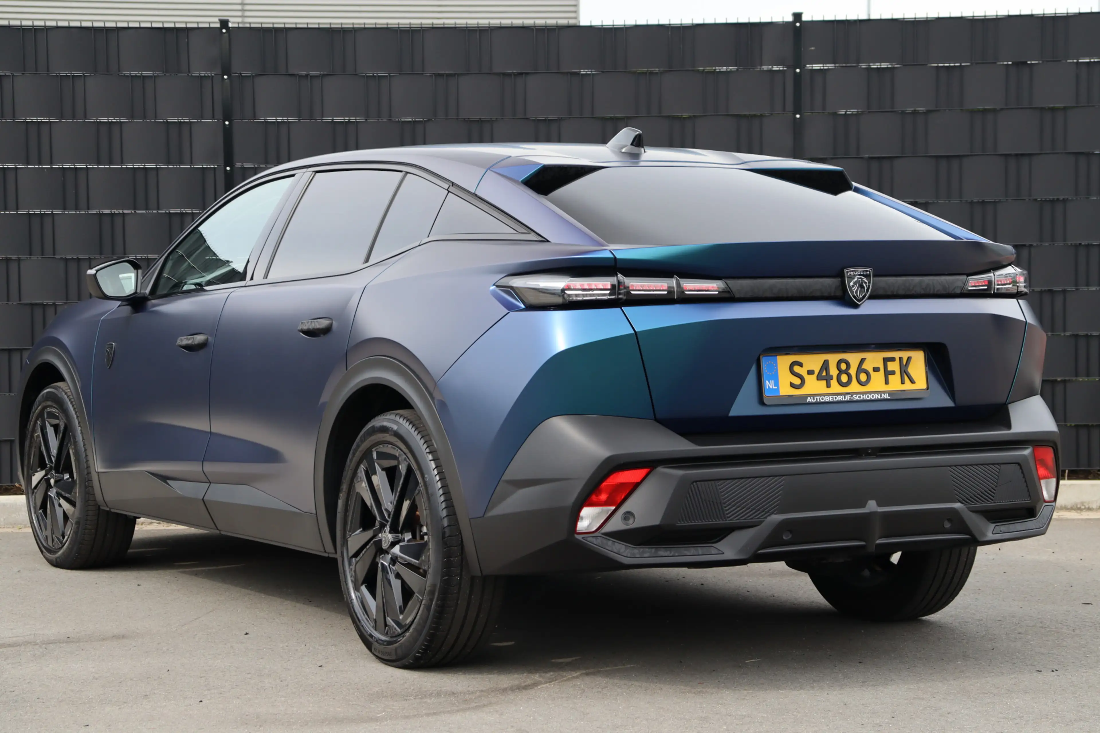 Peugeot 408 1.2 PureTech Allure Pack 130 EAT8 | Wrap mat | Voo — photo 5