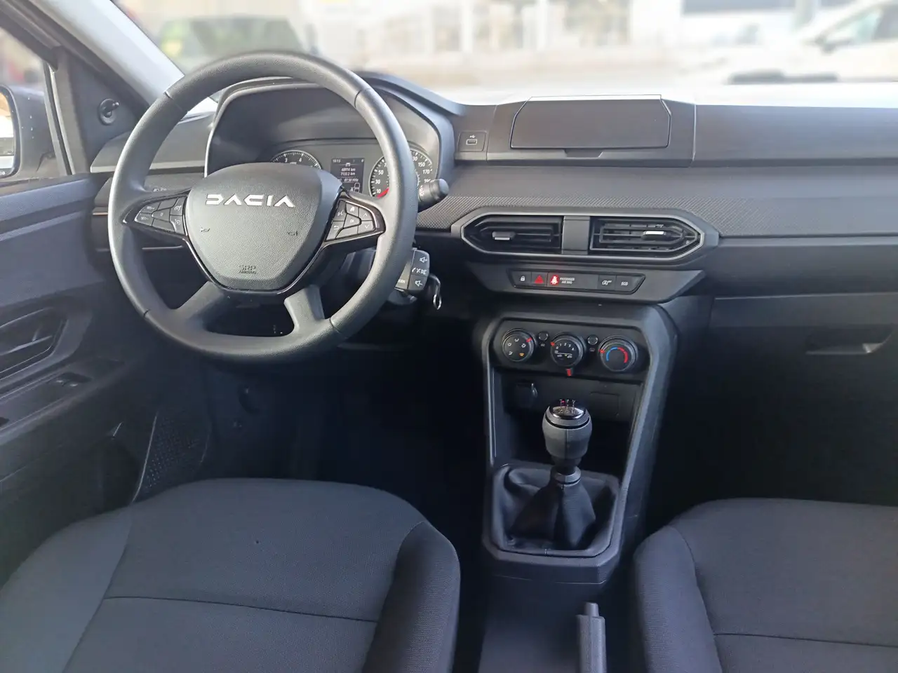 Dacia Sandero 1.0 TCE 90 ESSENTIAL 22