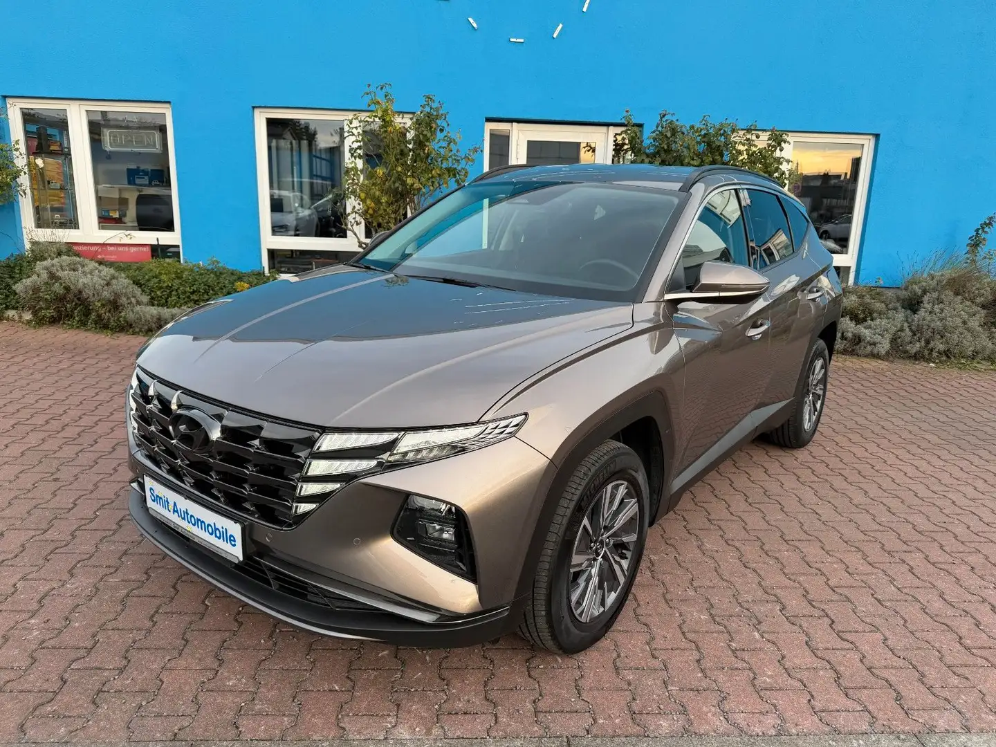 Hyundai TUCSON Trend Hybrid 2WD Grau - 1