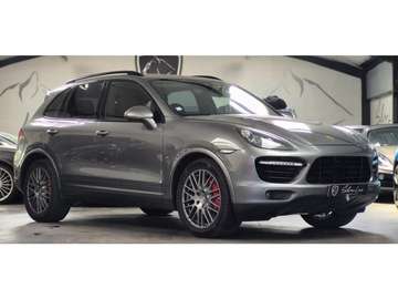 4.8i V8 550 Turbo S