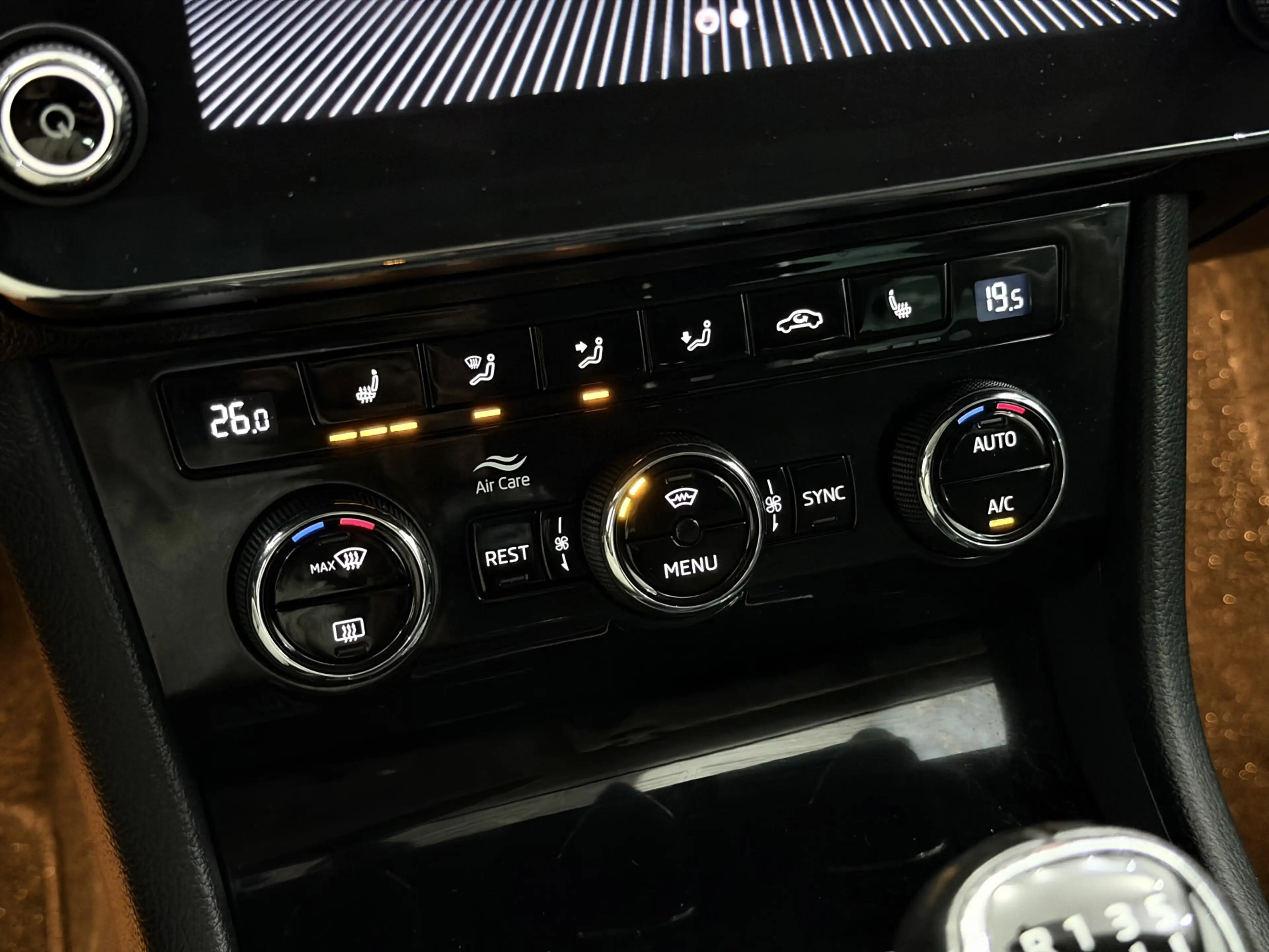 Skoda Superb Combi 1.6 TDI Greenline Business Clima, Parkeersen — photo 16