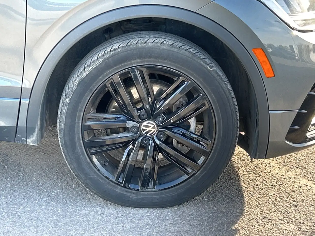 Volkswagen Tiguan снимка Volkswagen Tiguan