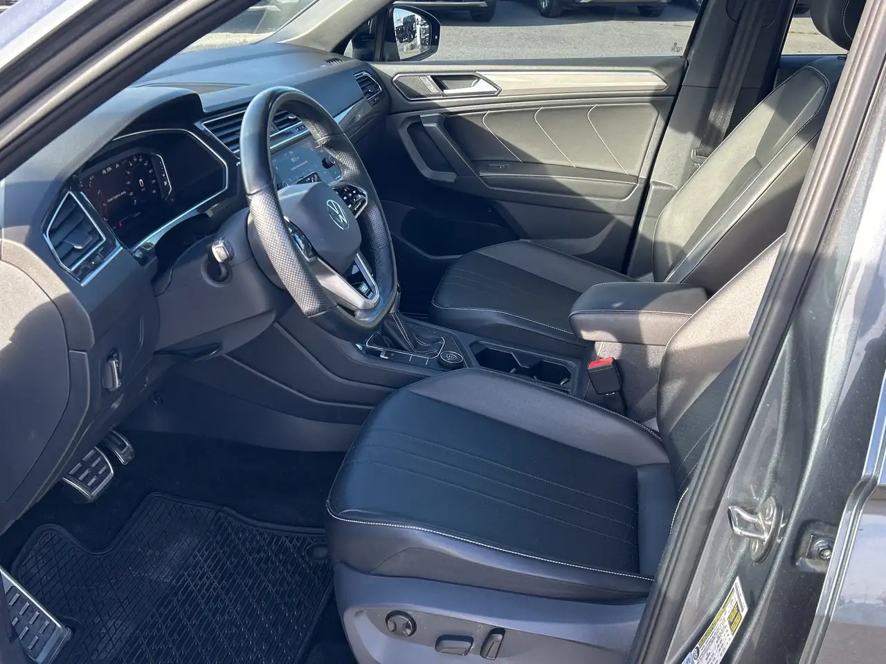 Volkswagen Tiguan снимка Volkswagen Tiguan