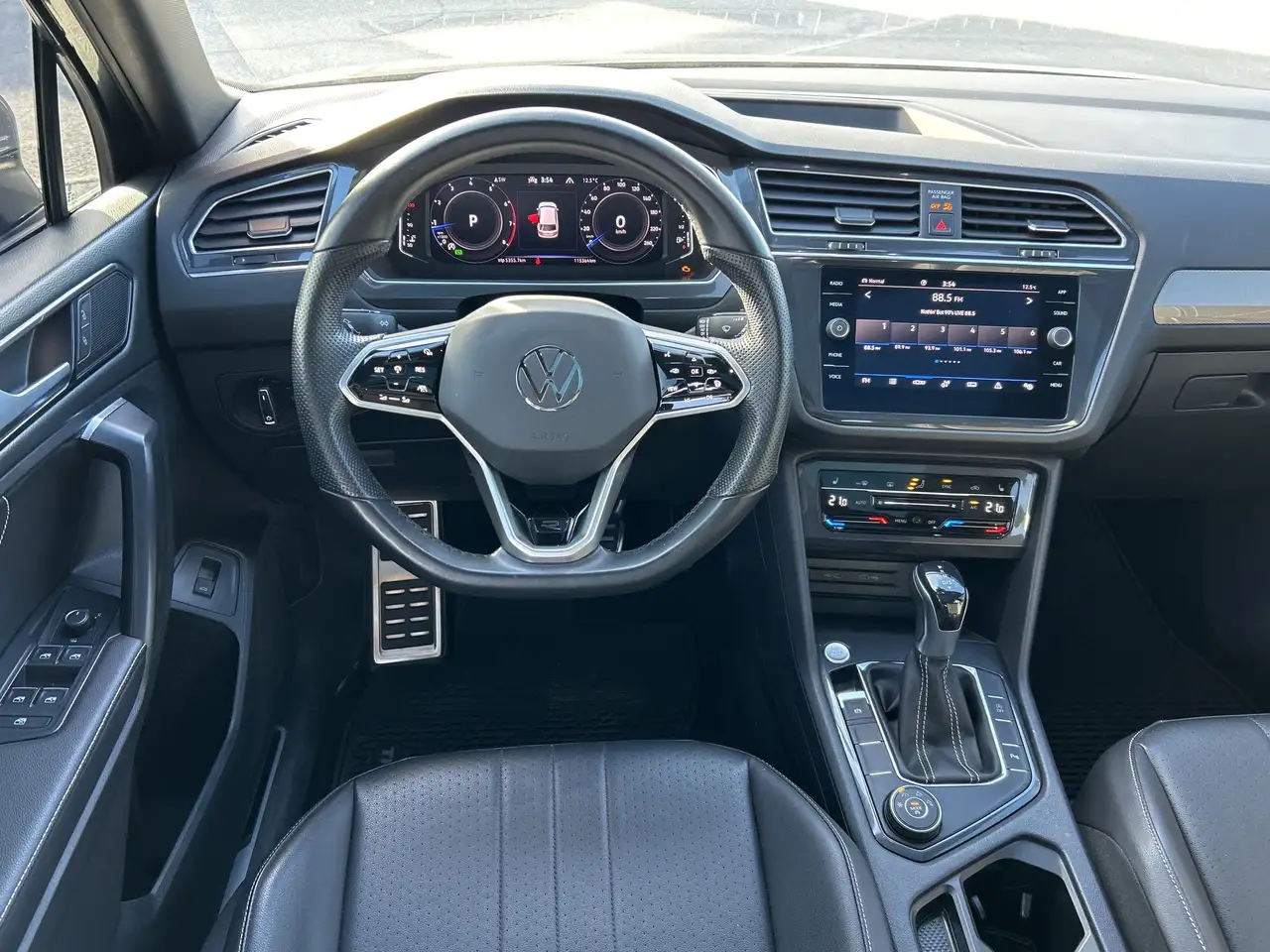 Volkswagen Tiguan снимка Volkswagen Tiguan