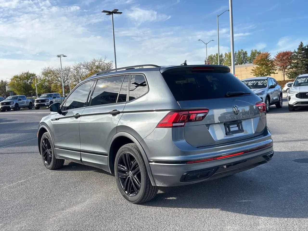 Volkswagen Tiguan снимка Volkswagen Tiguan