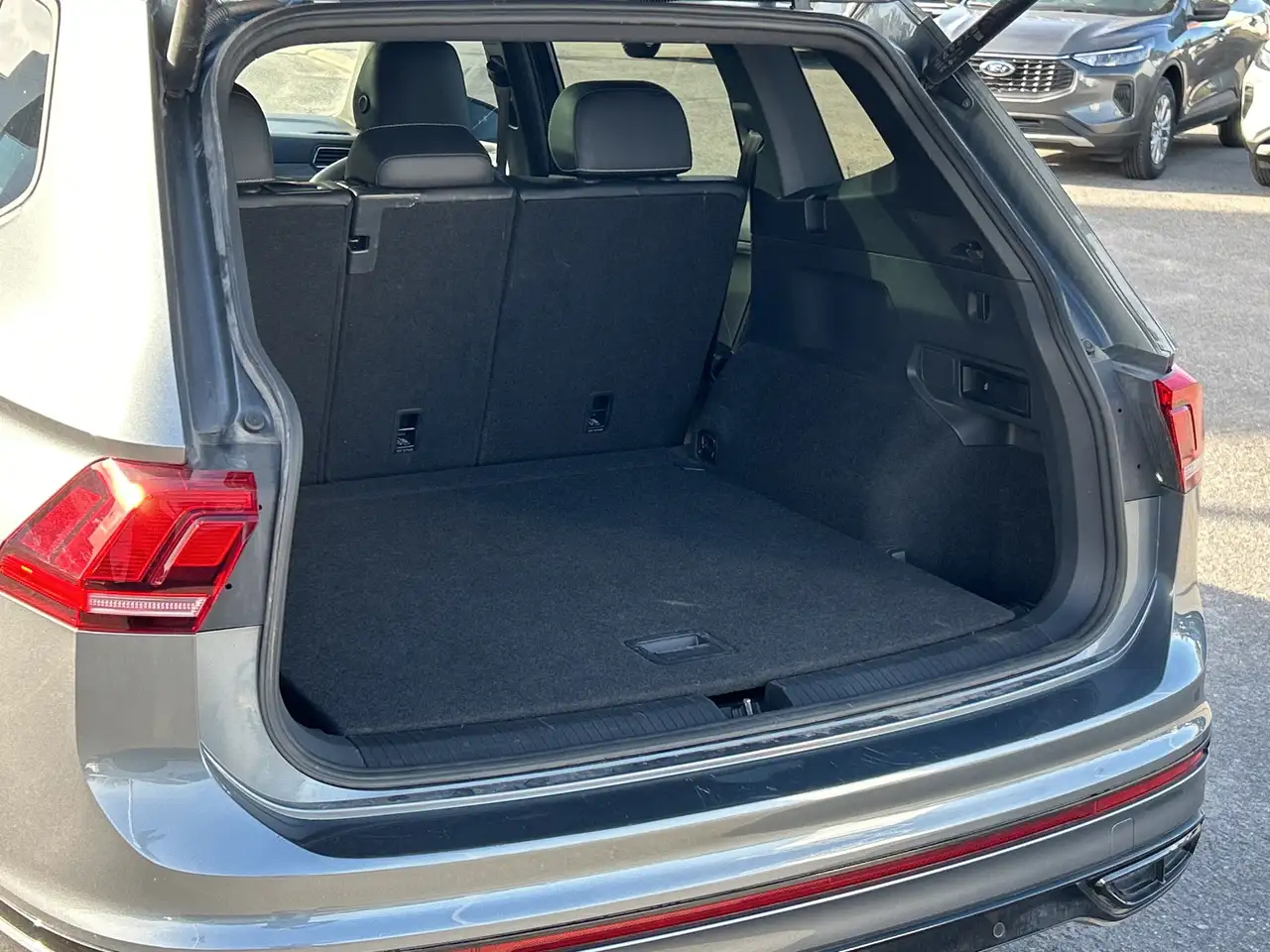 Volkswagen Tiguan снимка Volkswagen Tiguan