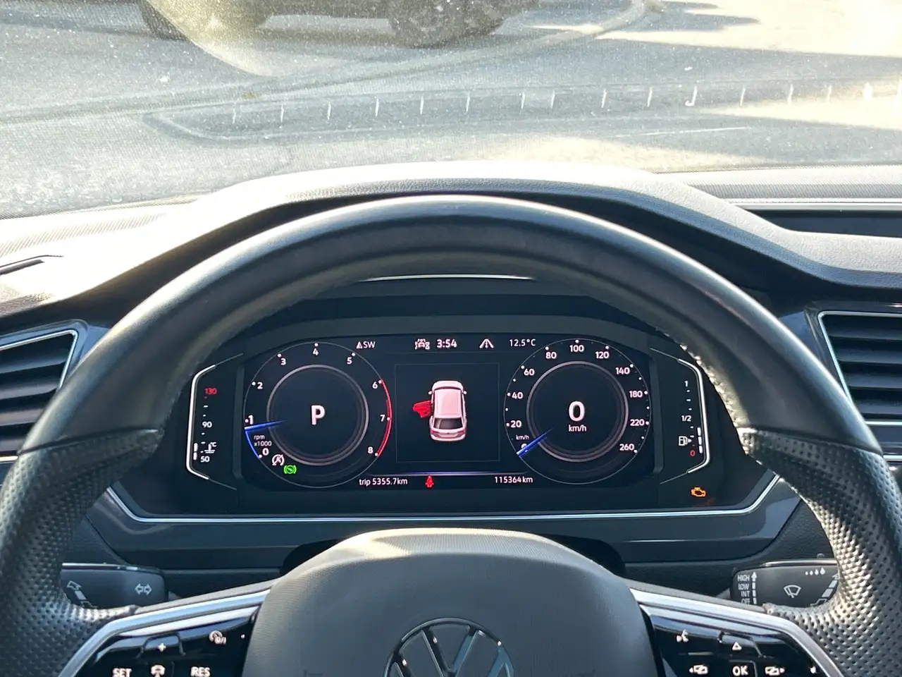 Volkswagen Tiguan снимка Volkswagen Tiguan