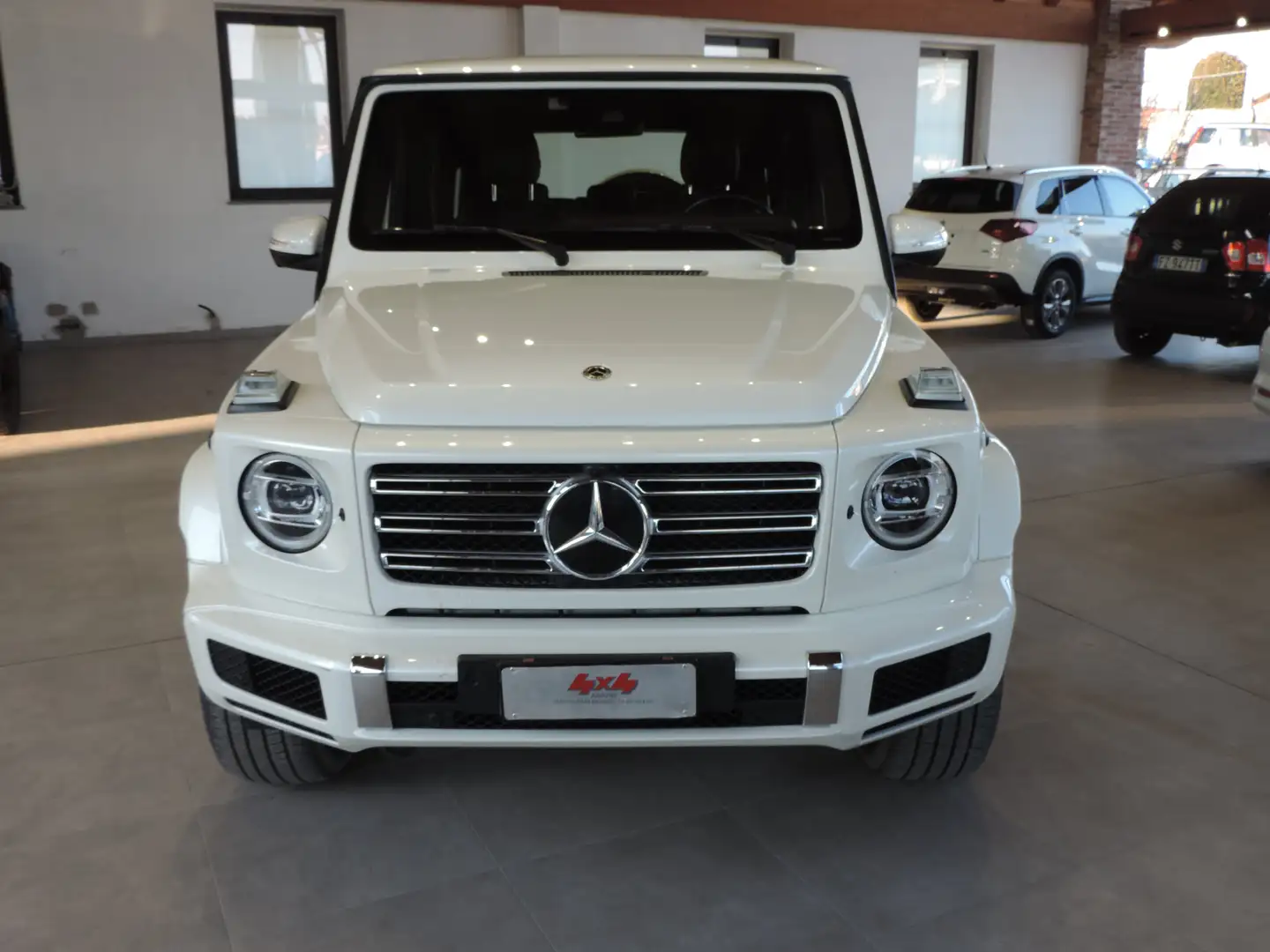 Mercedes-Benz G 400 G 400 d Premium Plus 330cv auto Fehér - 2