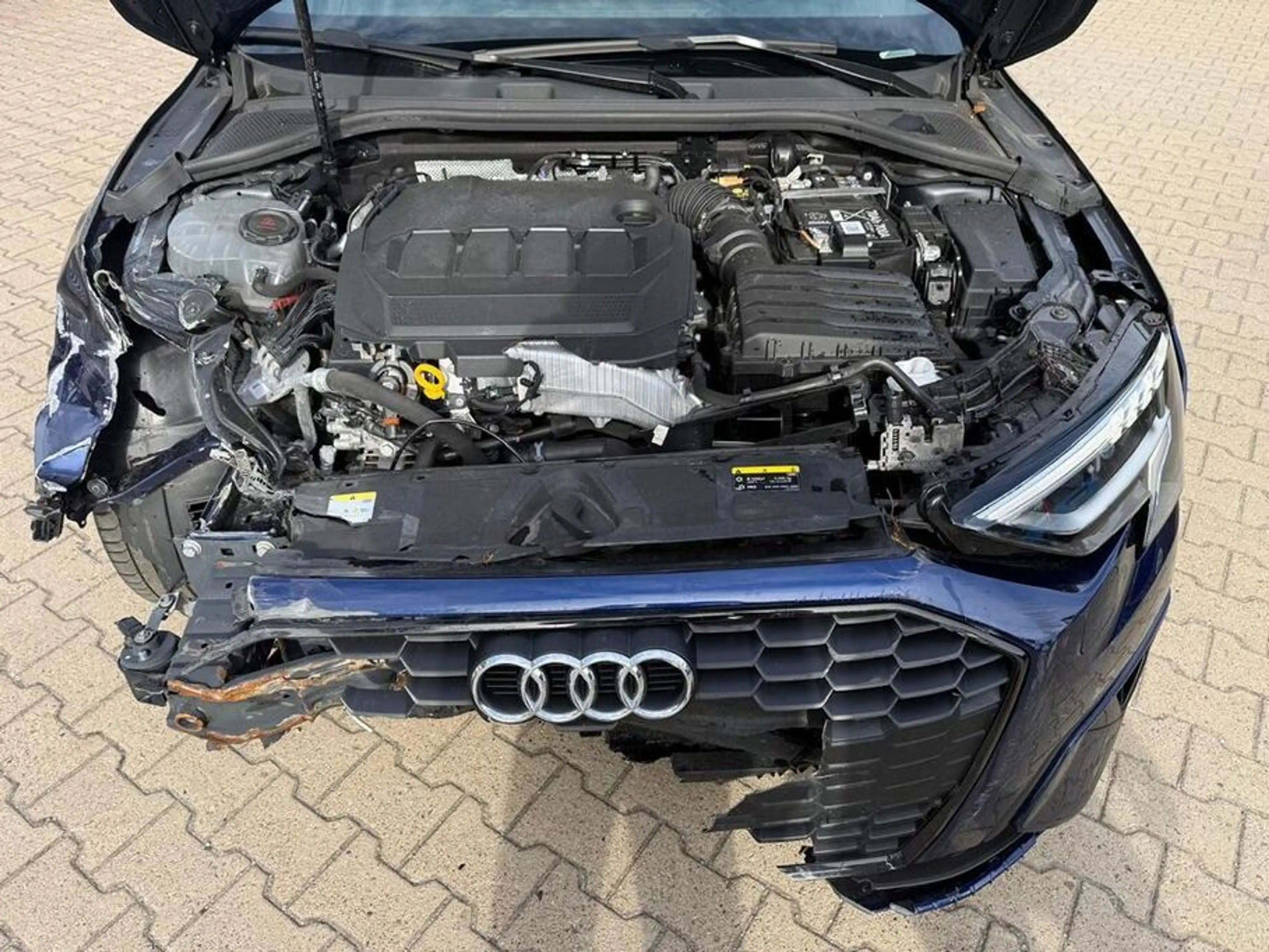 Audi A3 Sportback 35 TDI S-Tronic advanced HuD LED — photo 6