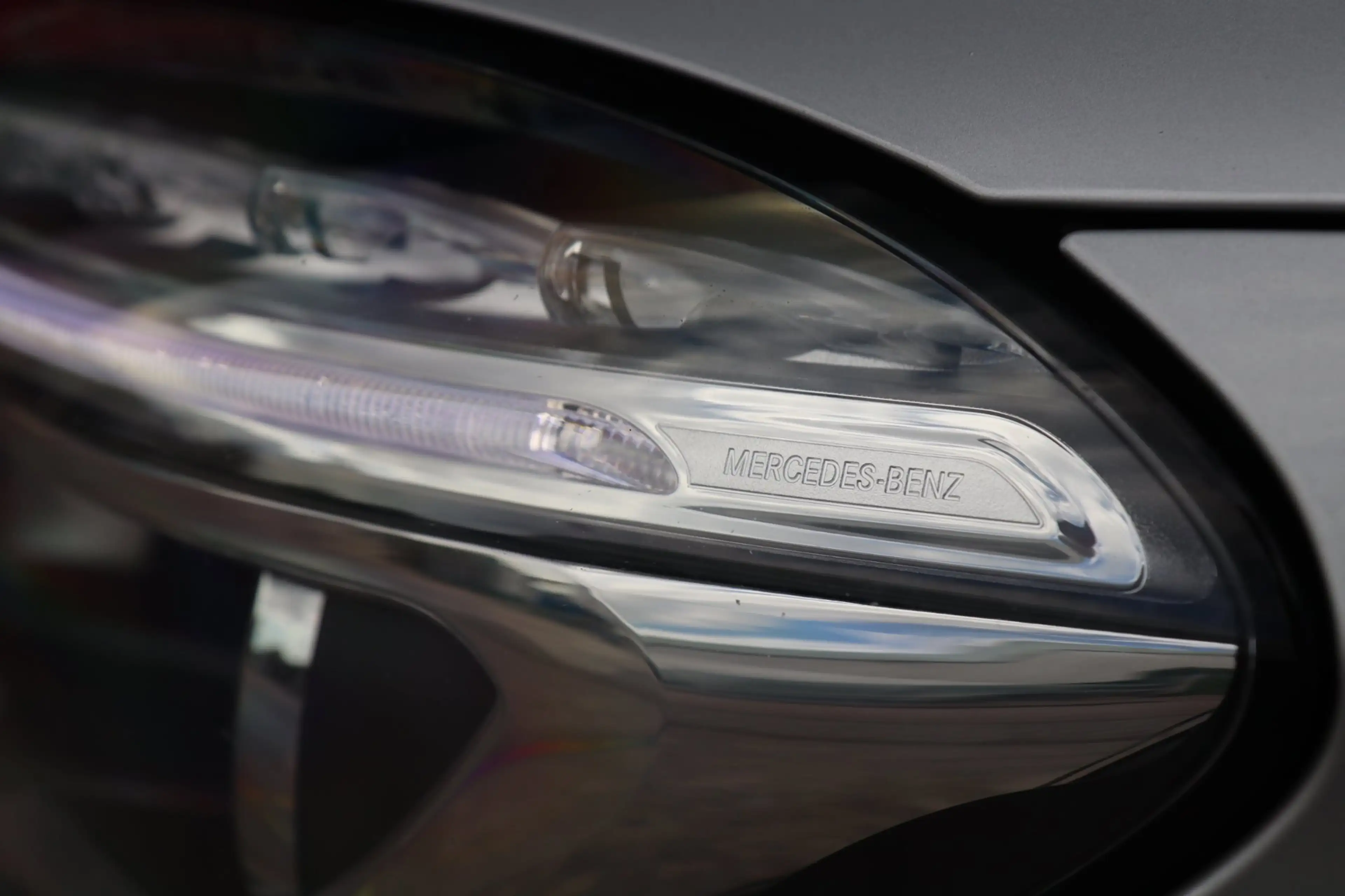 Mercedes-Benz GLA 250 Prestige / PANO / BI-XENON / LEDER / PDC V+A / STO — photo 23