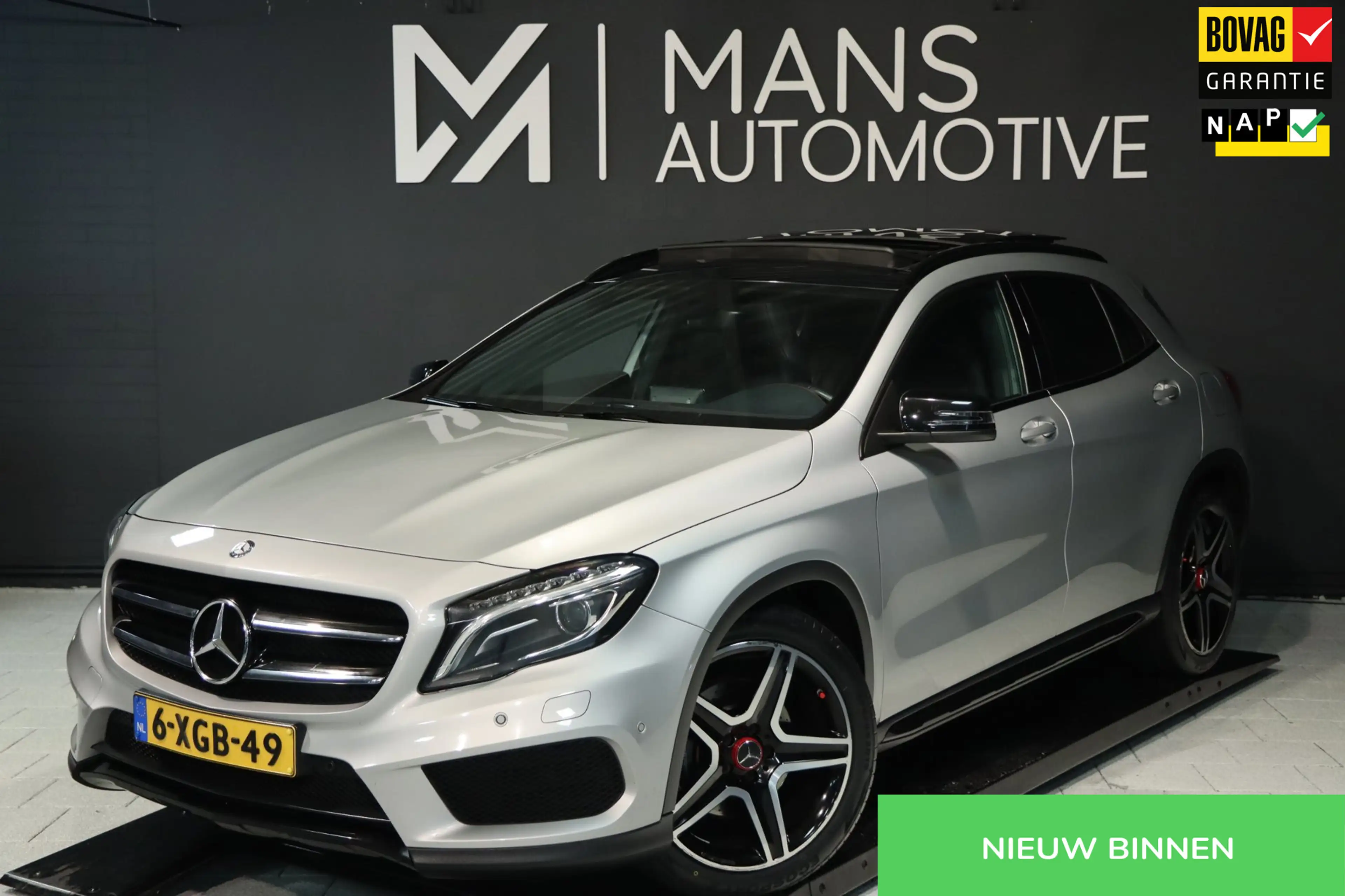 Mercedes-Benz GLA 250 Prestige / PANO / BI-XENON / LEDER / PDC V+A / STO