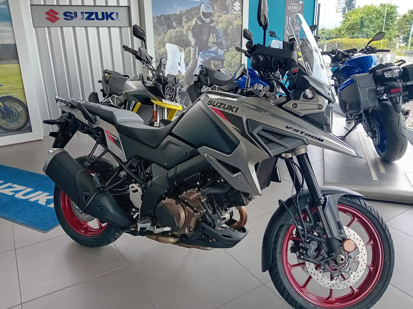 Suzuki V-Strom 1050SE Grigio - 1