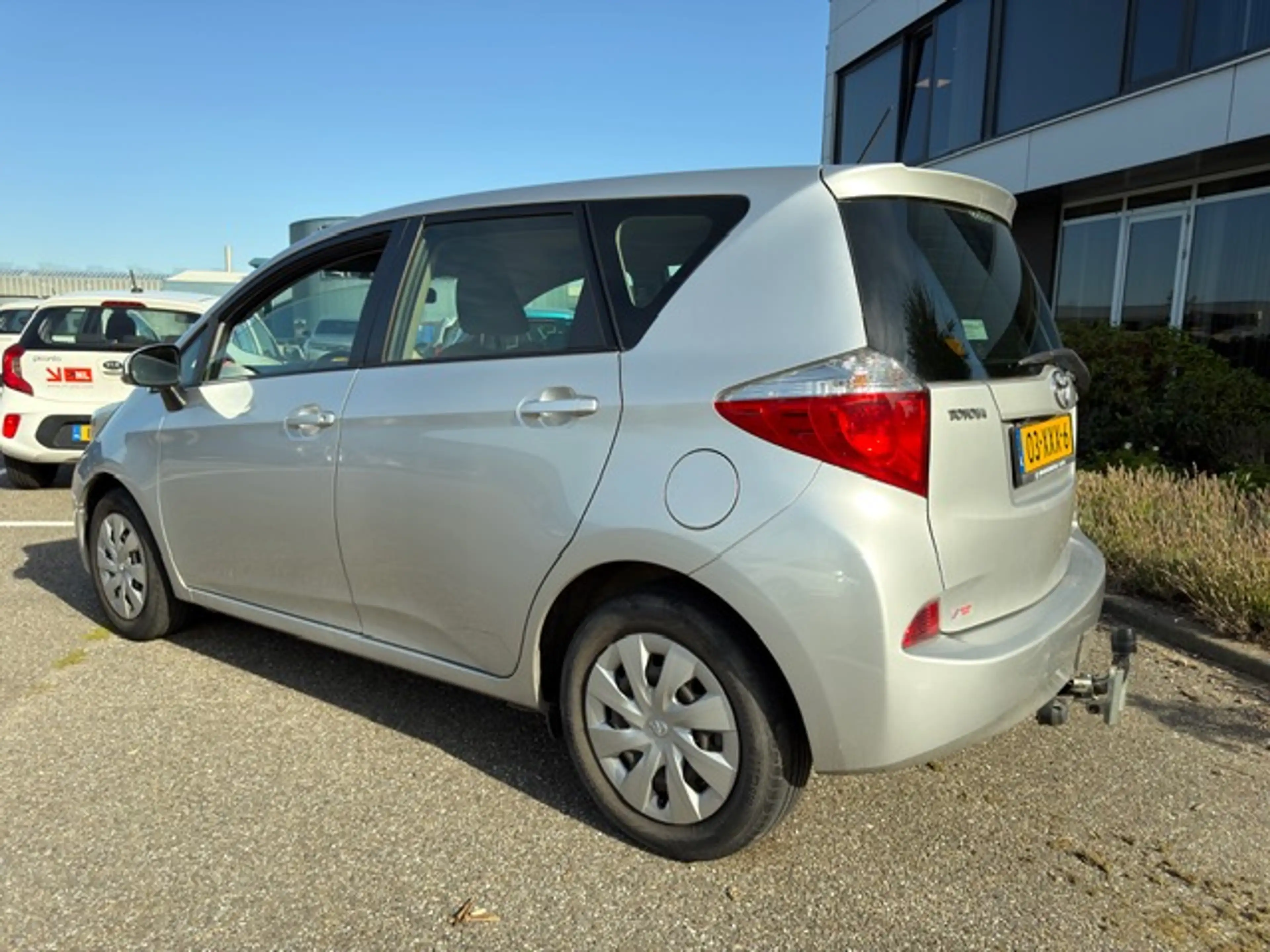 Toyota Verso-S 1.3 VVT-i Aspiration Camera, cruis control, trekha — photo 3