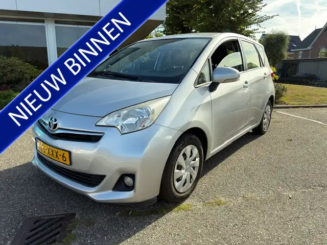 Toyota Verso-S 1.3 VVT-i Aspiration Camera, cruis control, trekha