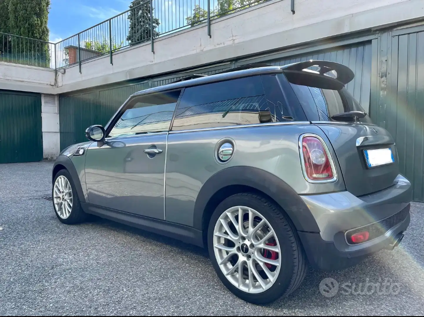 MINI John Cooper Works Mini III R56 2010 Hatchback 1.6 Gris - 2