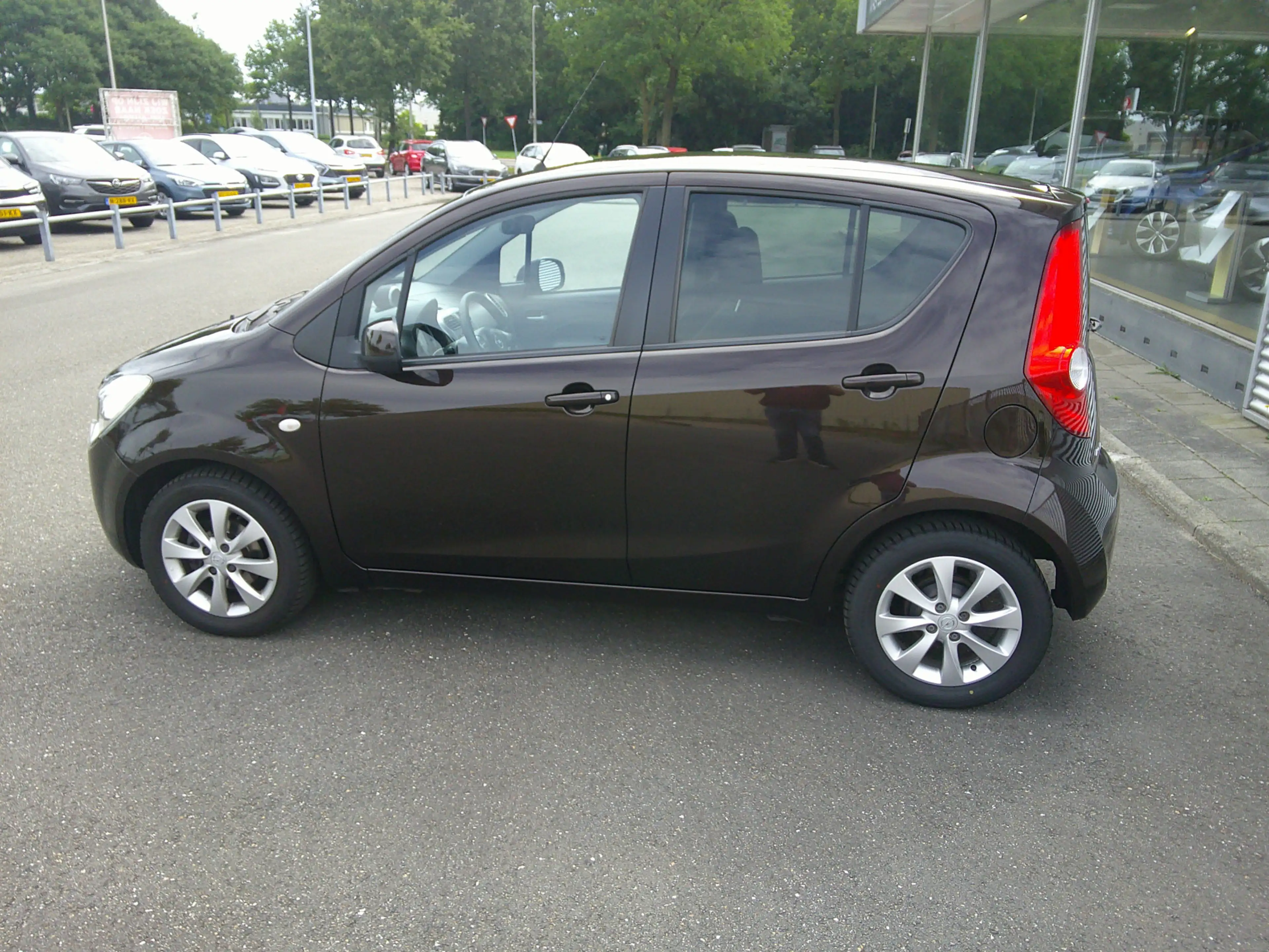 Opel Agila 1.0 Berlin Staat in Hoogeveen — photo 7