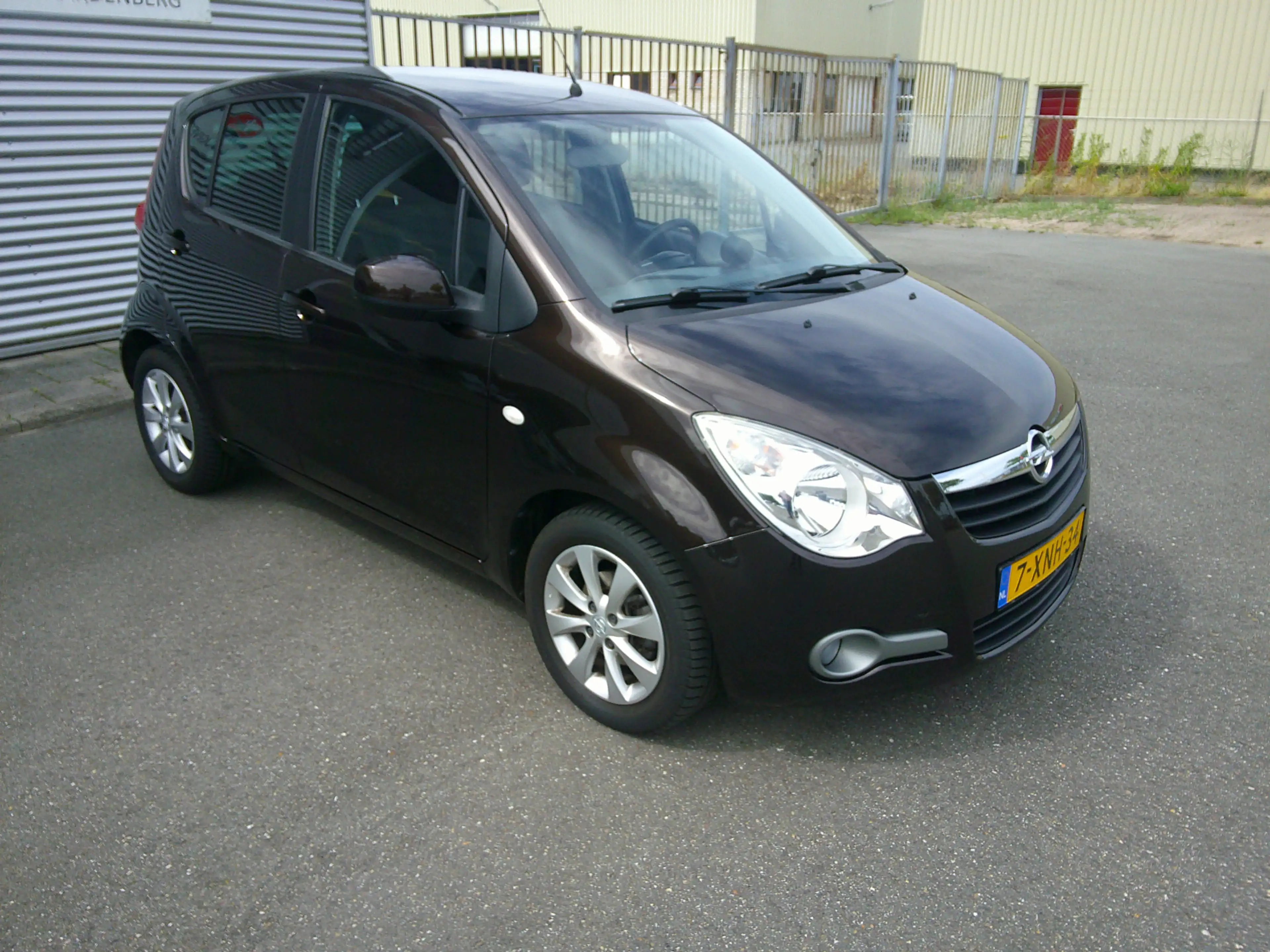 Opel Agila 1.0 Berlin Staat in Hoogeveen — photo 2