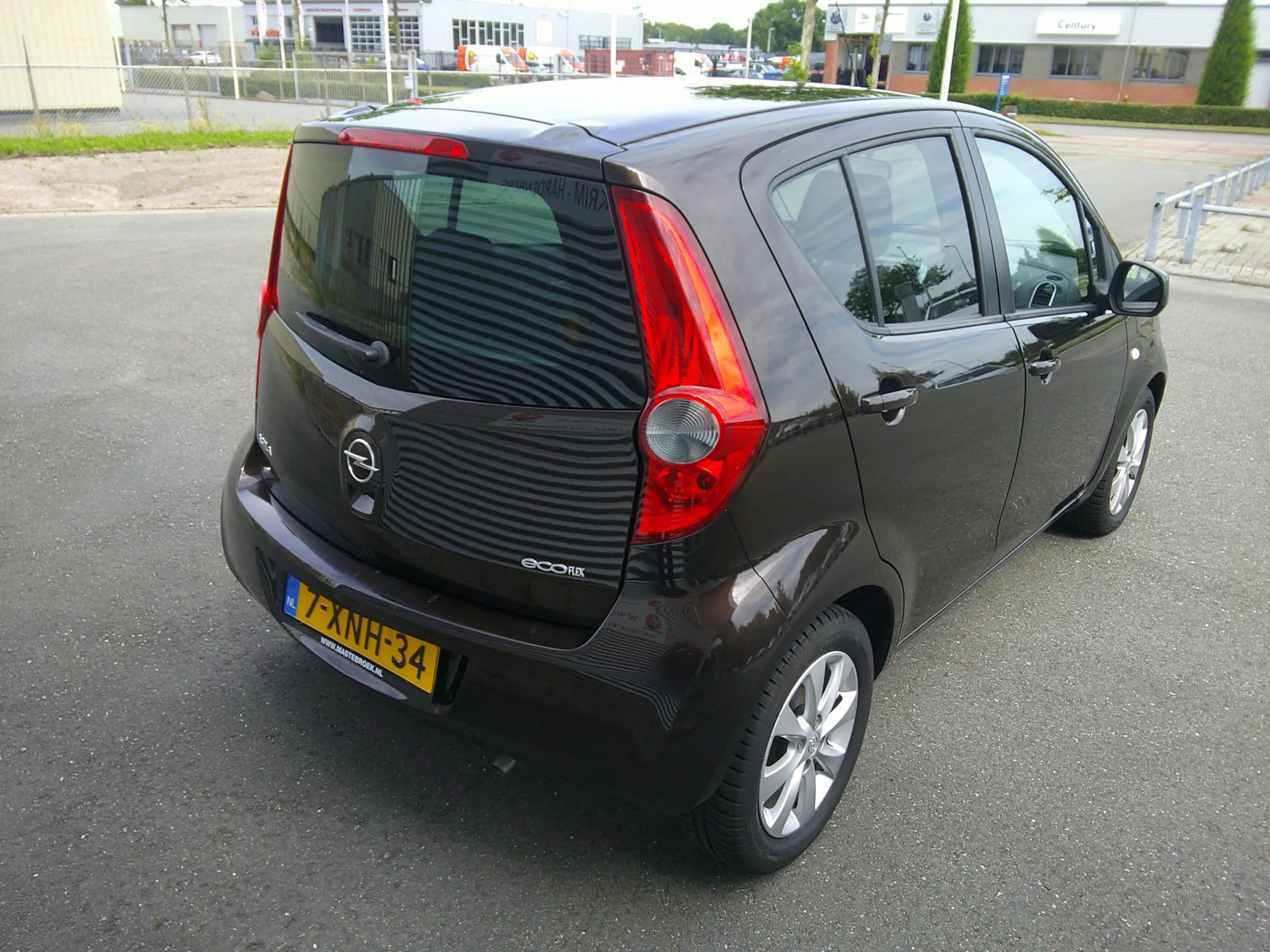 Opel Agila 1.0 Berlin Staat in Hoogeveen — photo 5