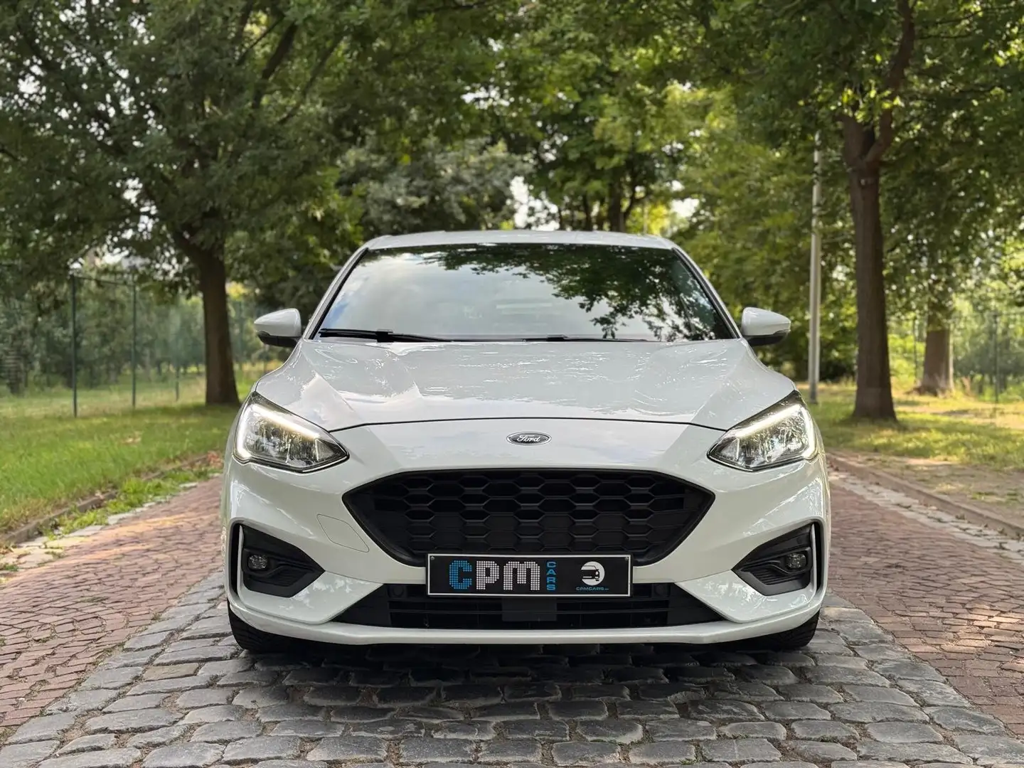 Ford Focus 1.0 * ST LINE * CAMERA * NAVI * CARPLAY * LANE Wit - 2
