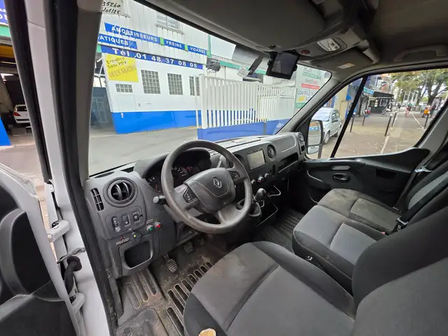 Renault Master view 7