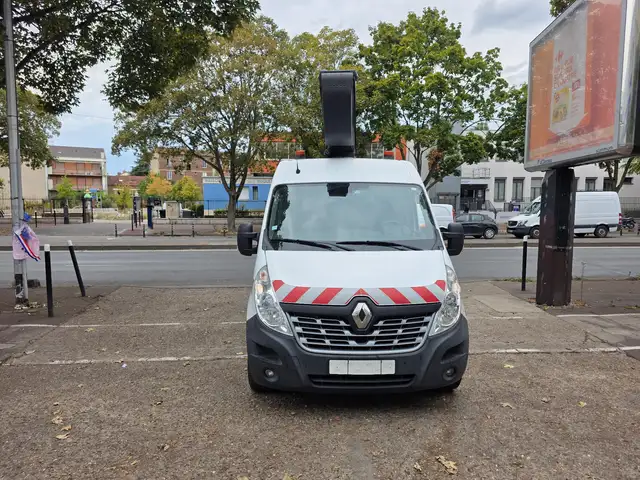 Renault Master view 4