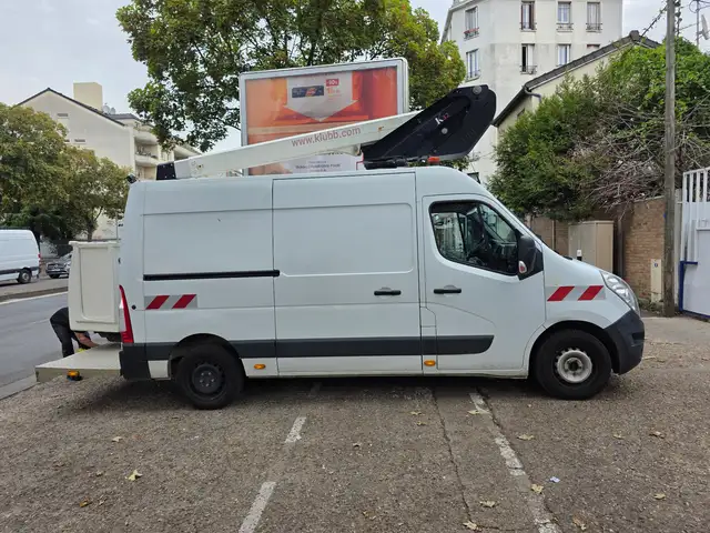 Renault Master view 3