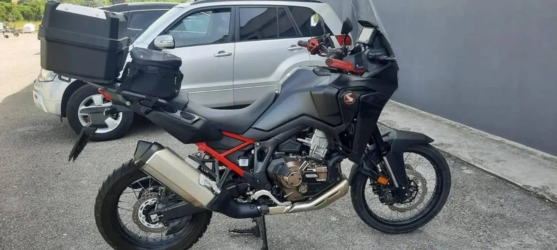 Honda CRF 1100 Černá - 1